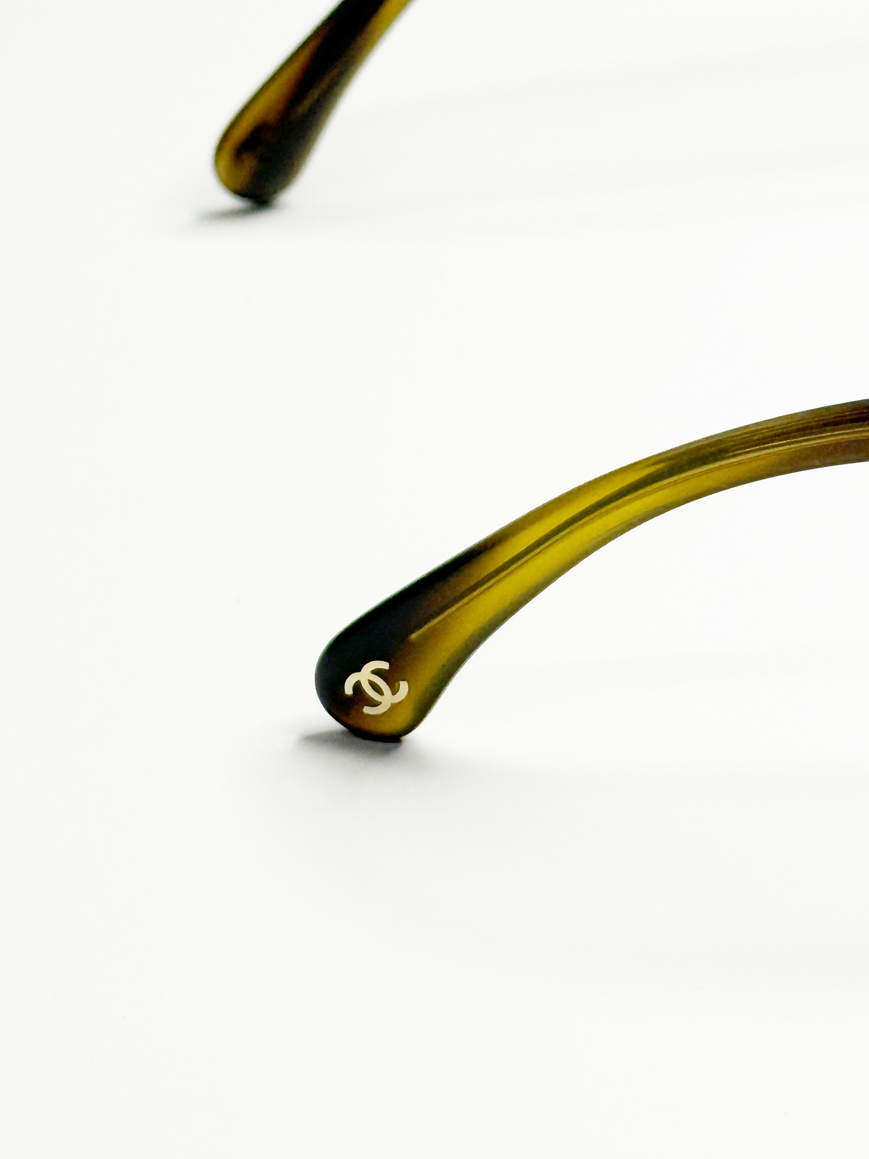 CHANEL 5364 C.1579/71 Oversized Tortoiseshell Sunglasses