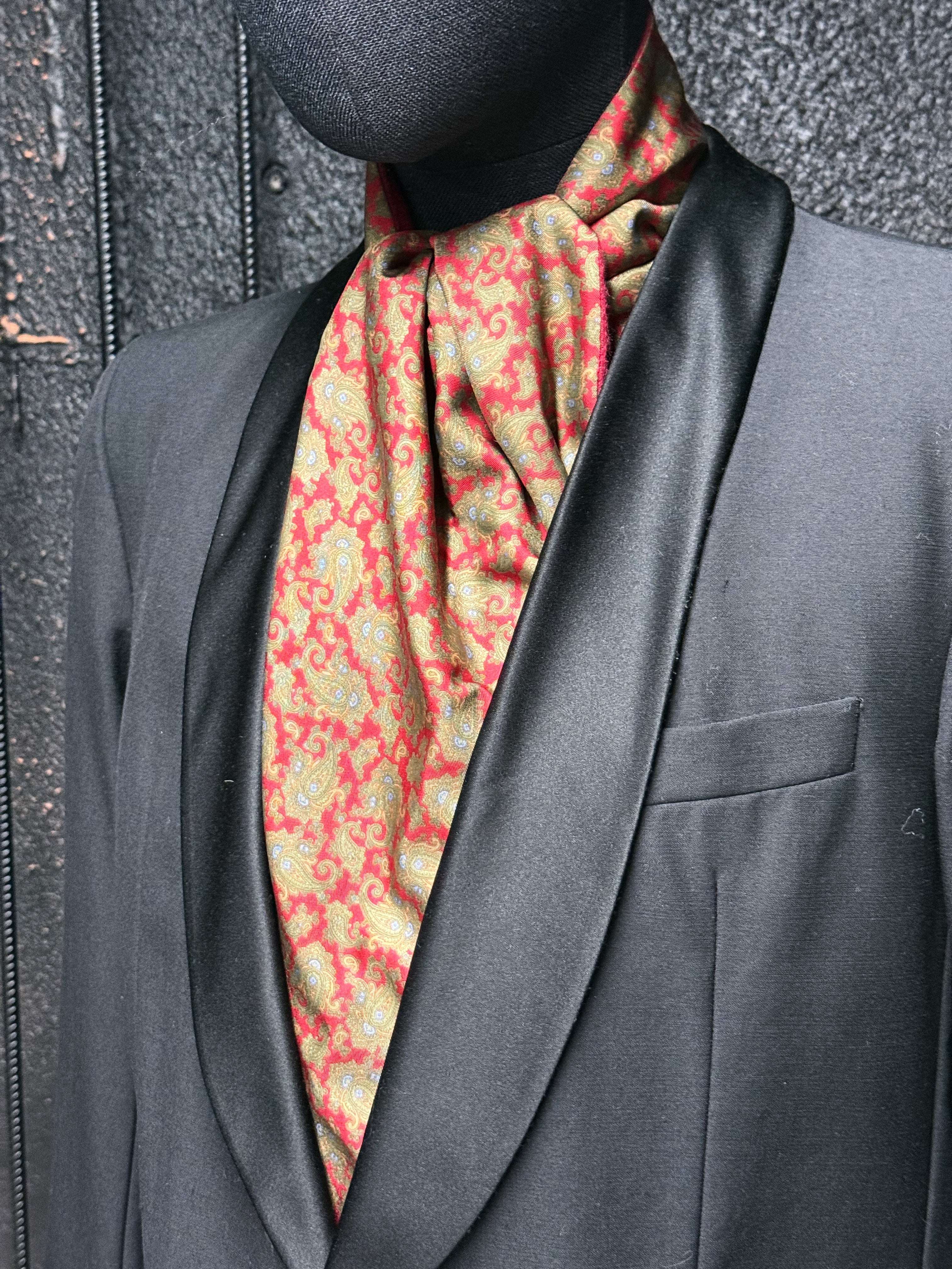 Reversible Scarf in Cashmere & Silk