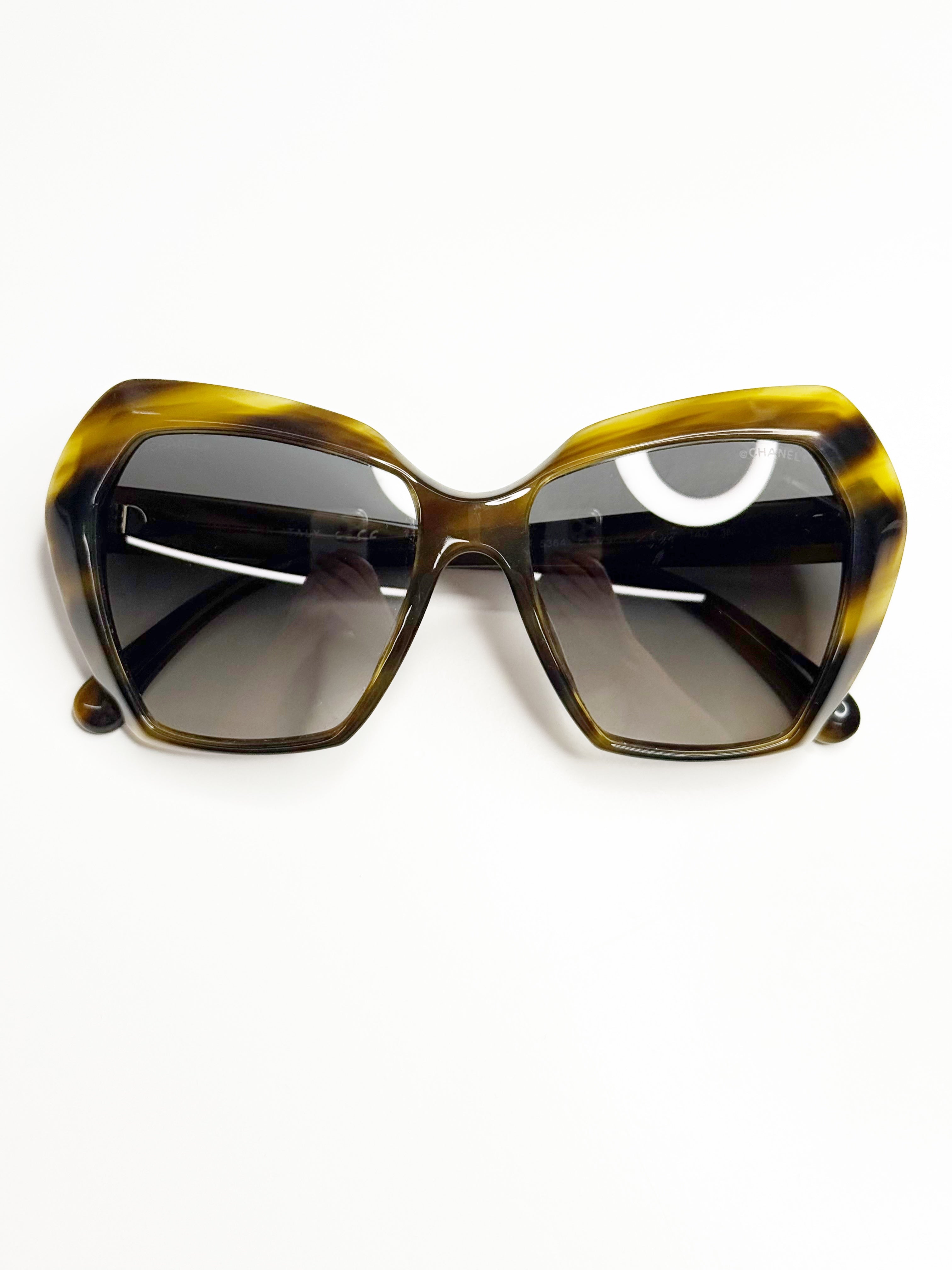 CHANEL 5364 C.1579/71 Oversized Tortoiseshell Sunglasses