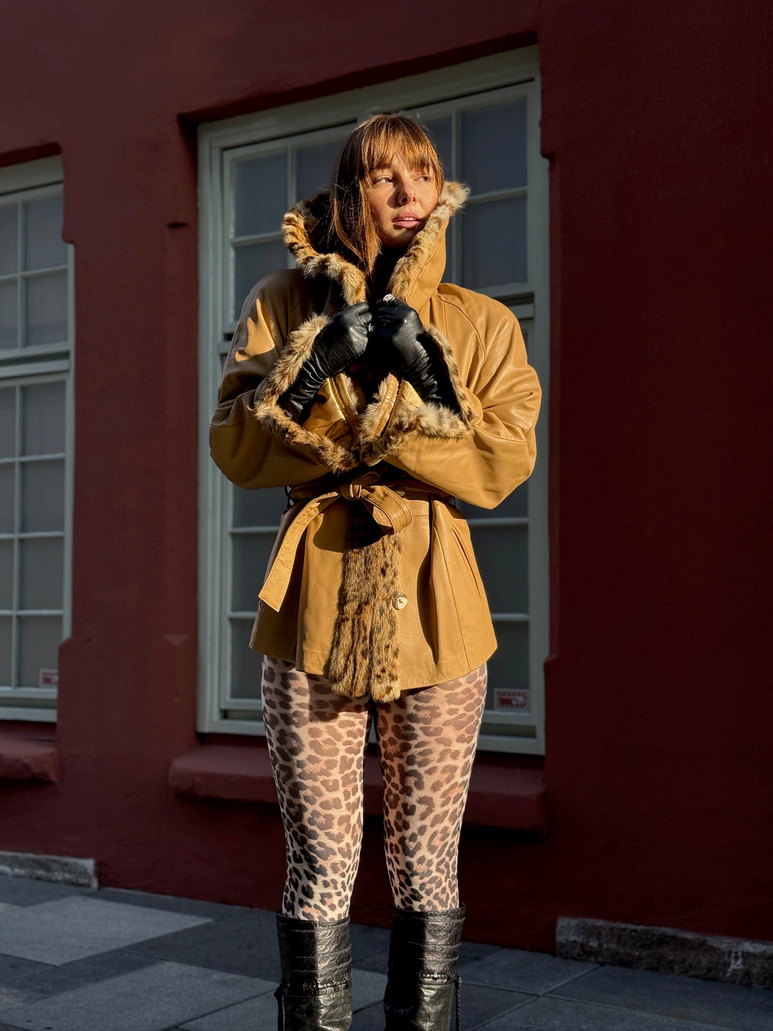 GIANNFRANCO FERRÉ LEATHER JACKET WITH FUR TRIM - M