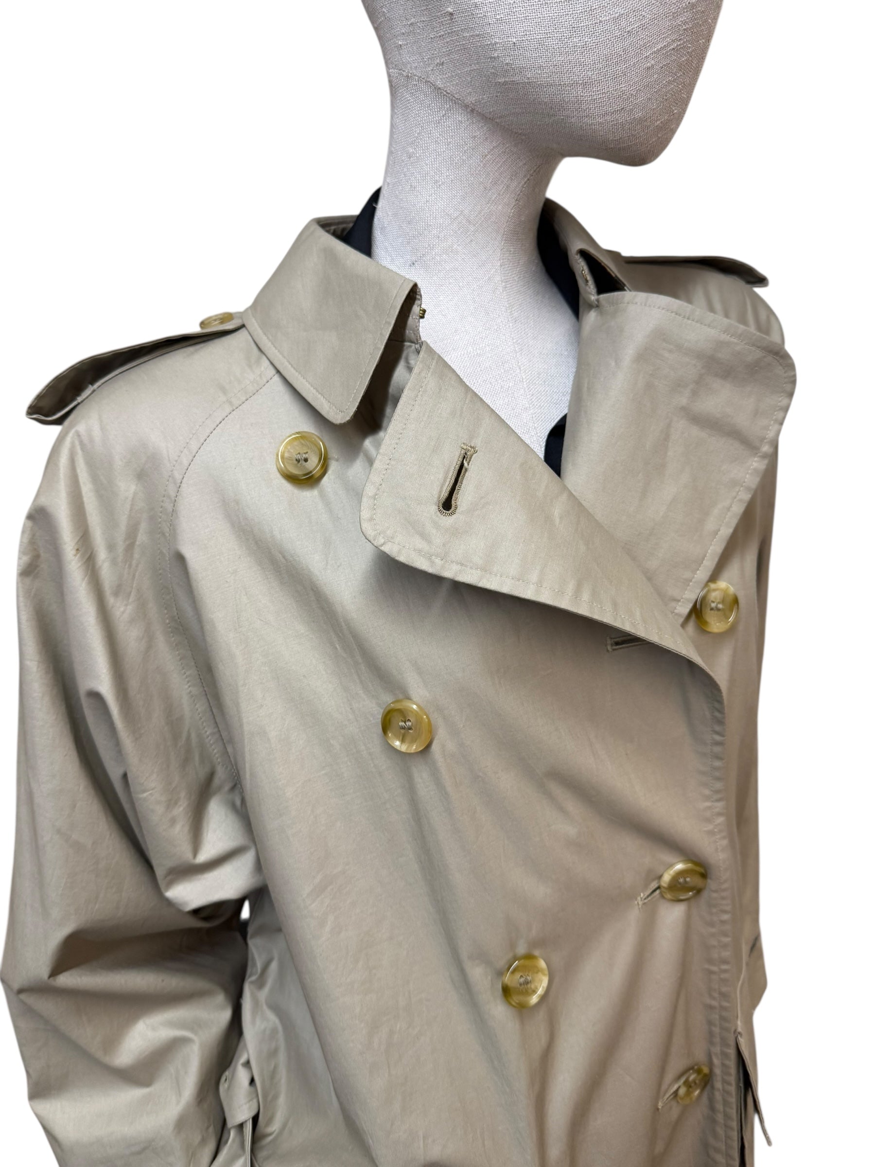 Burberry’s Vintage Trench Coat - M