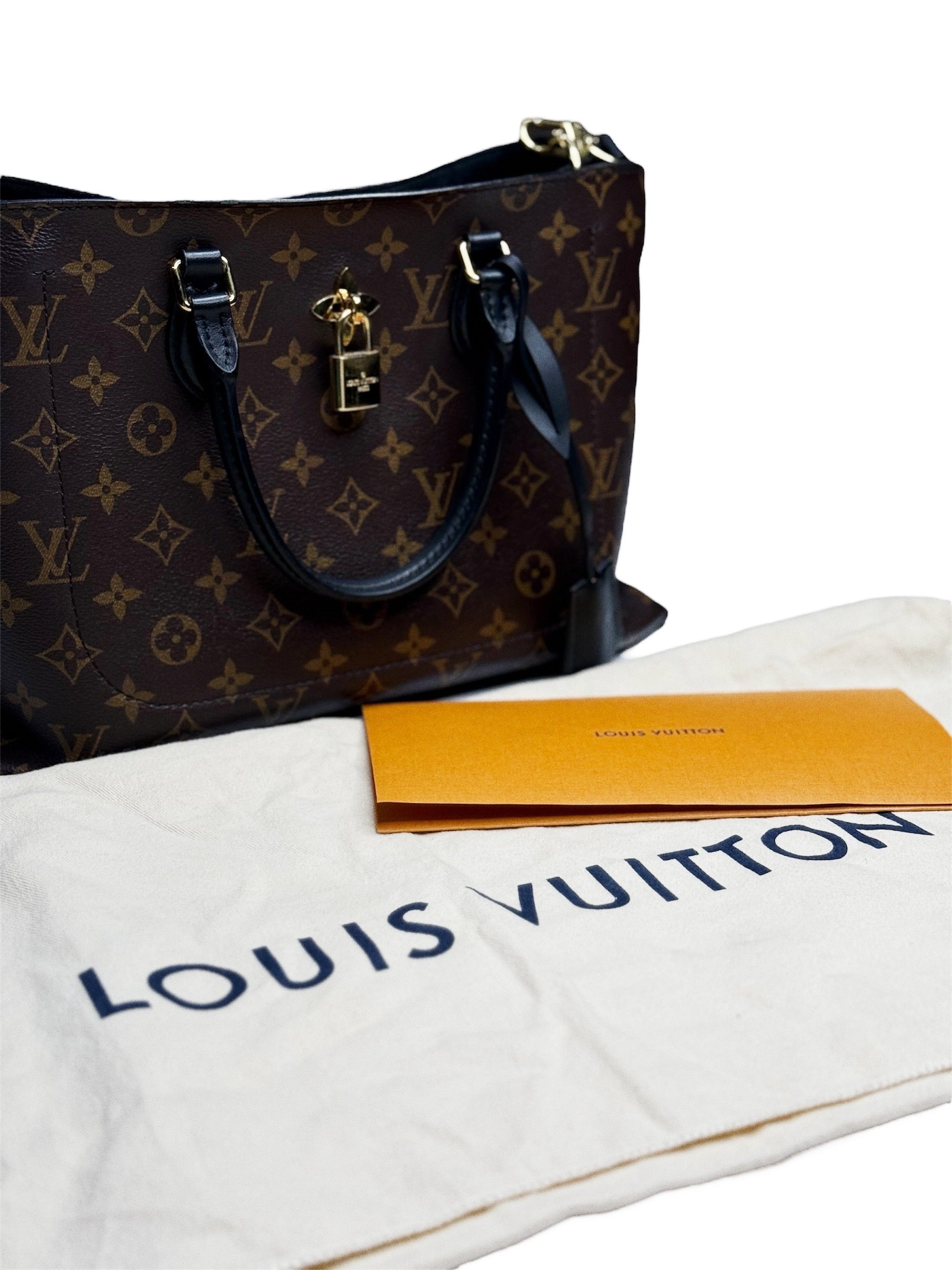 LOUIS VUITTON 
Monogram Flower Tote Black