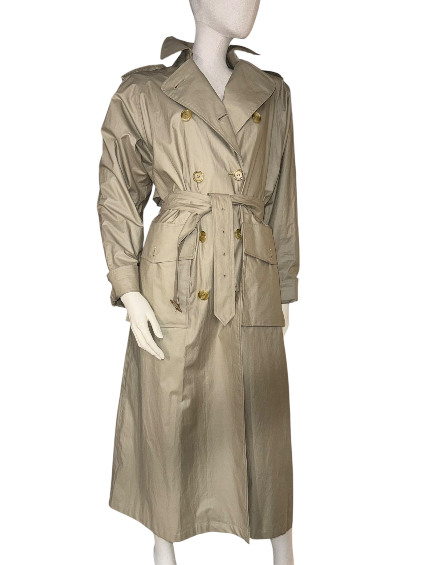 Burberry’s Vintage Trench Coat - M