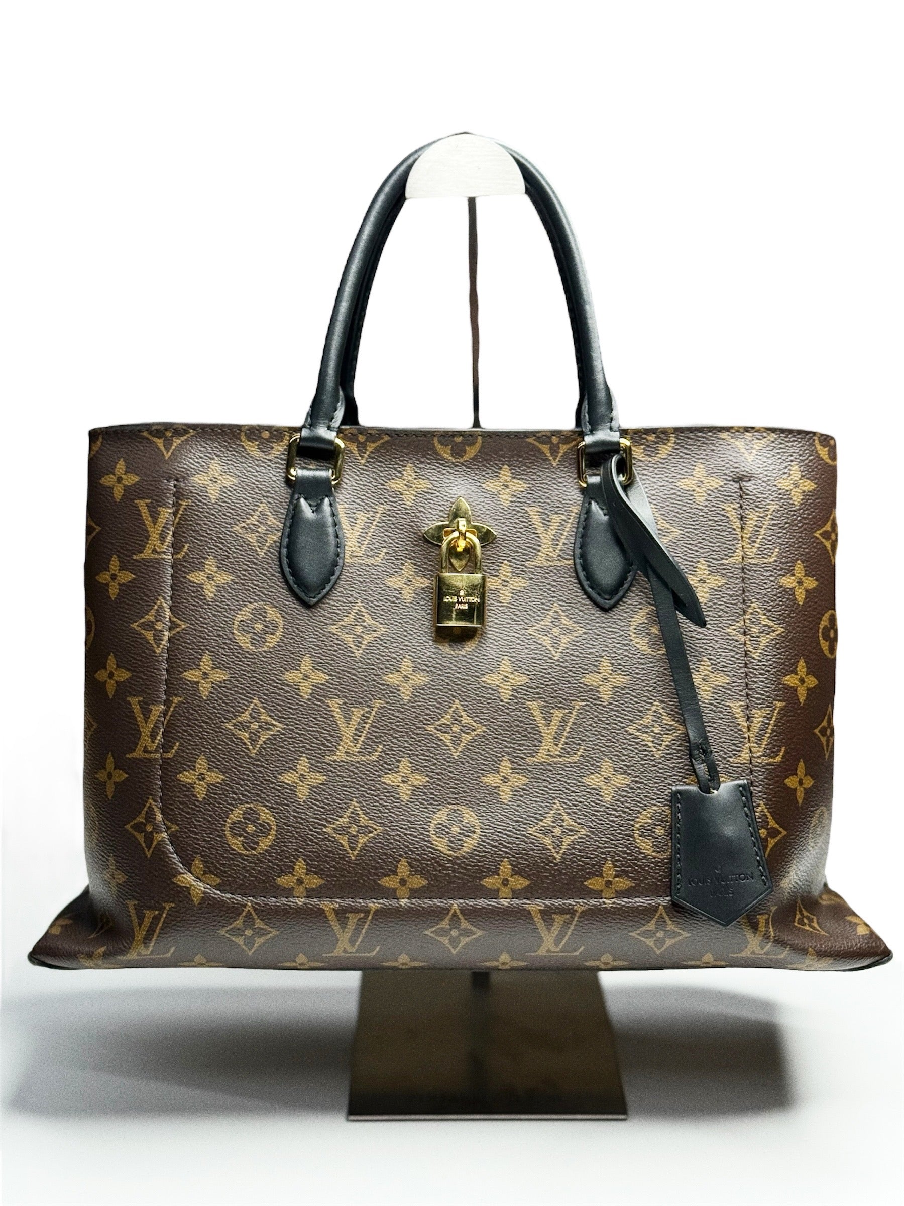 LOUIS VUITTON 
Monogram Flower Tote Black