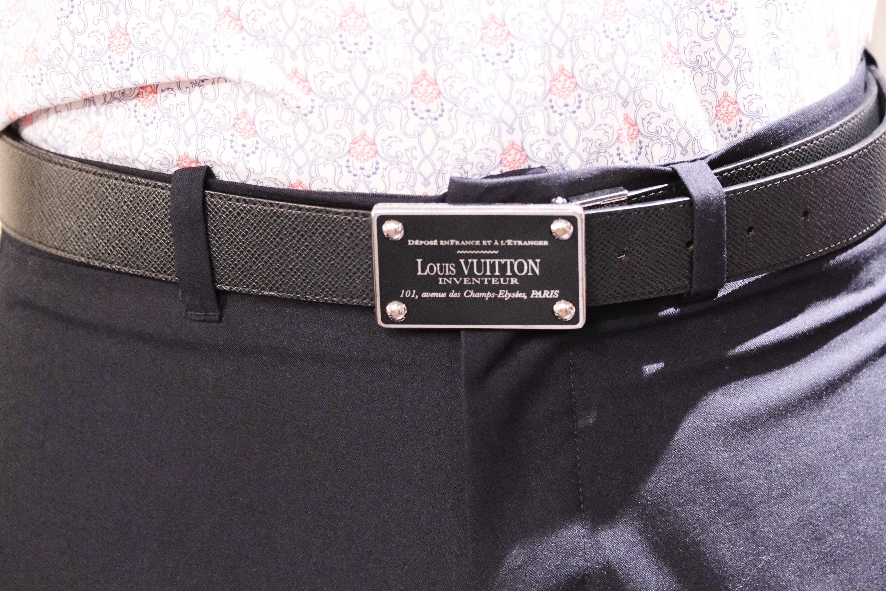 LOUIS VUITTON Inventeur Plaque Belt – Taïga Leather – Size 100