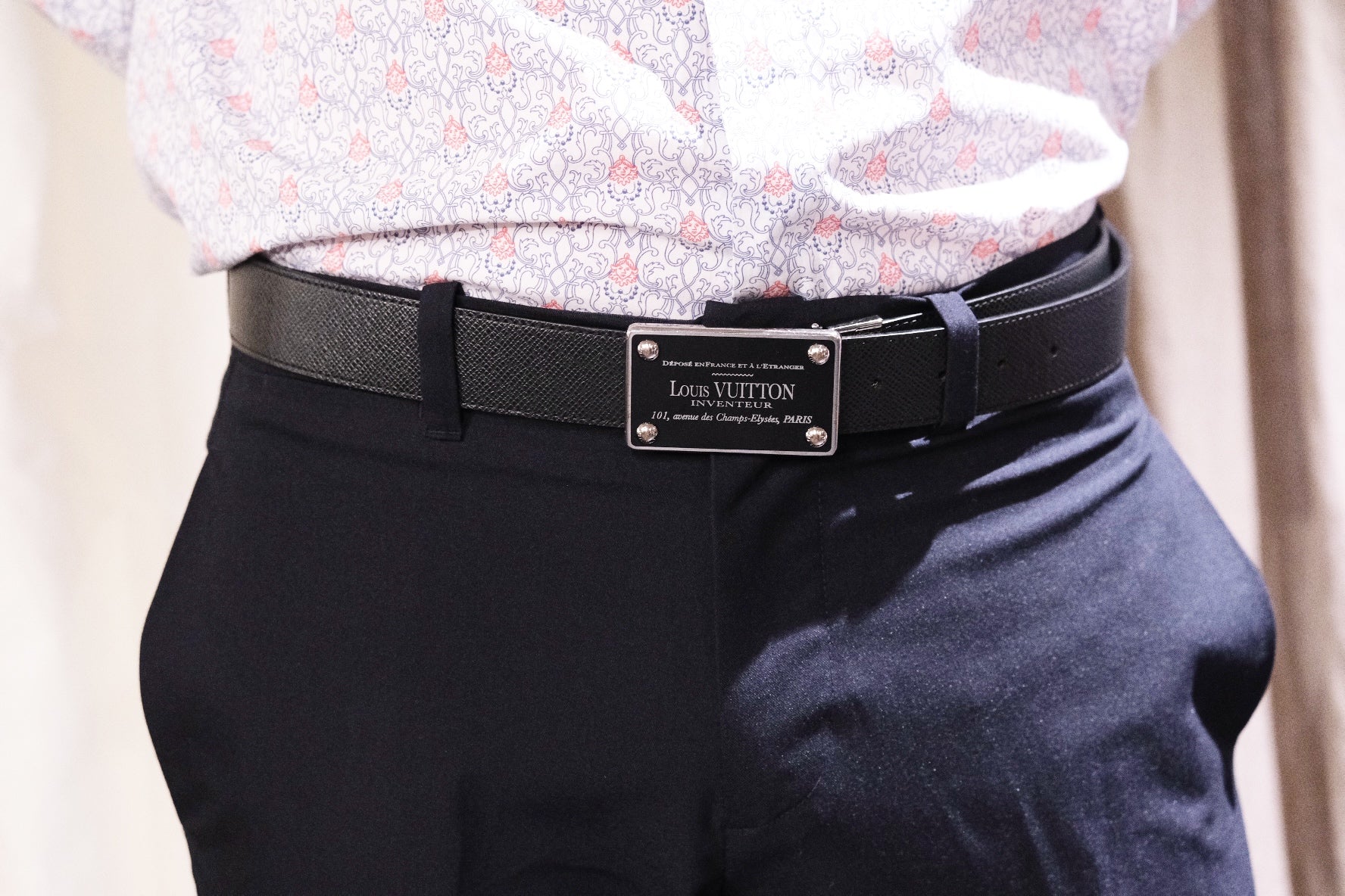 LOUIS VUITTON Inventeur Plaque Belt – Taïga Leather – Size 100