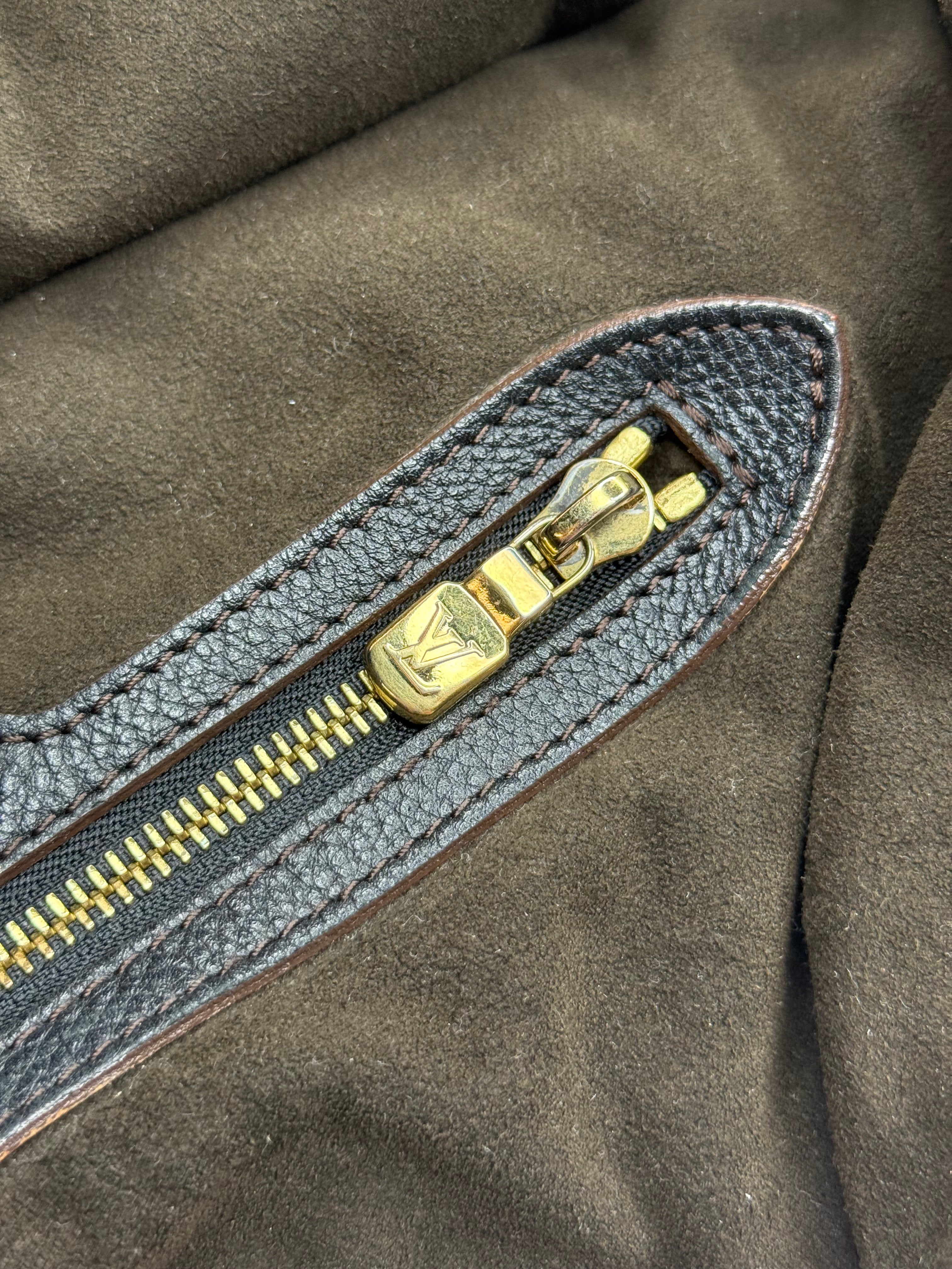 Louis Vuitton Mahina L Hobo Bag in Black Leather