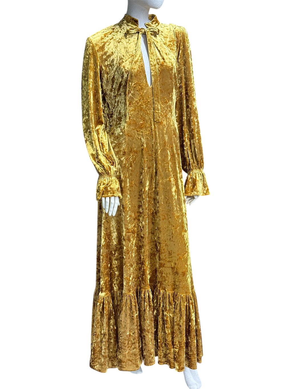 Velvet Maxi Dress by Atelier Runmarker