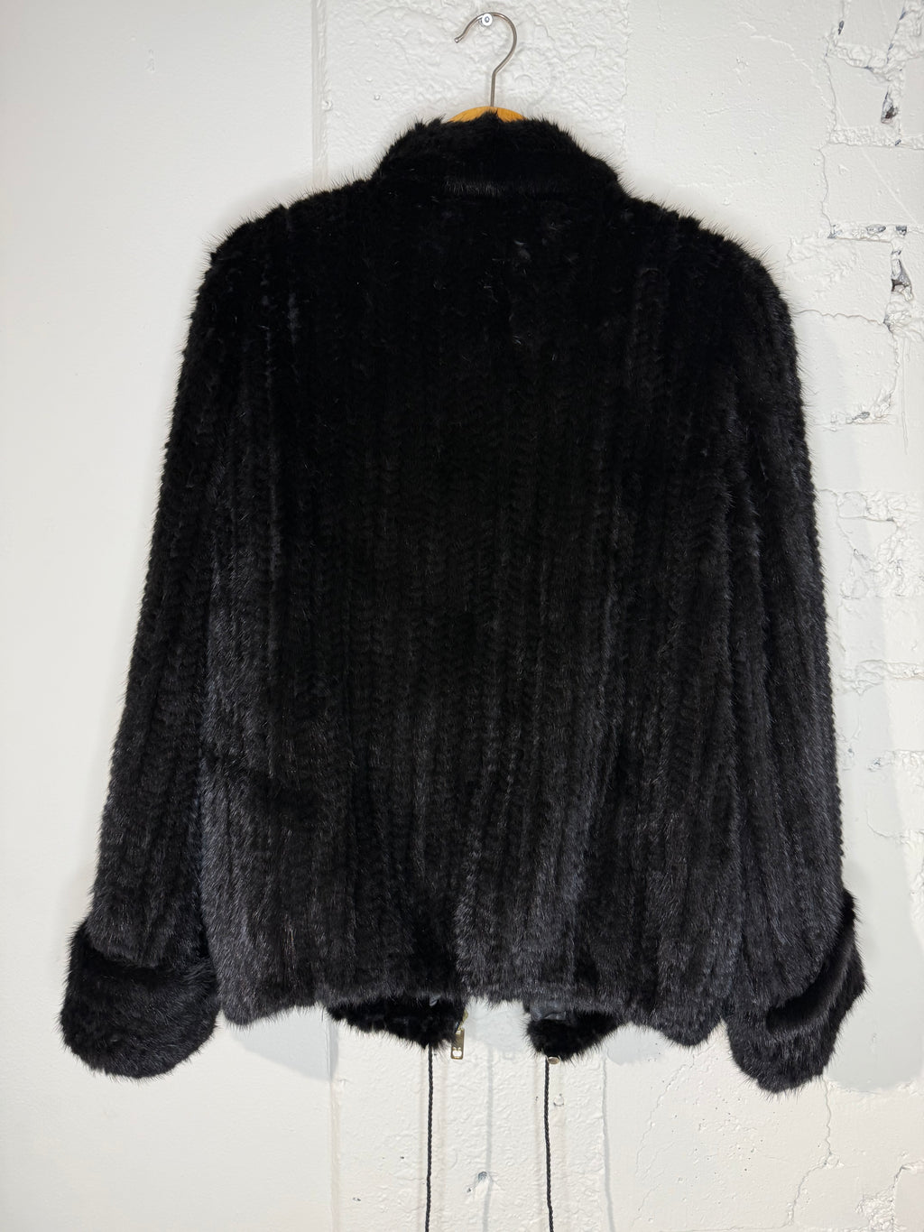 Yuchang High Fashion Black Fur Jacket - M