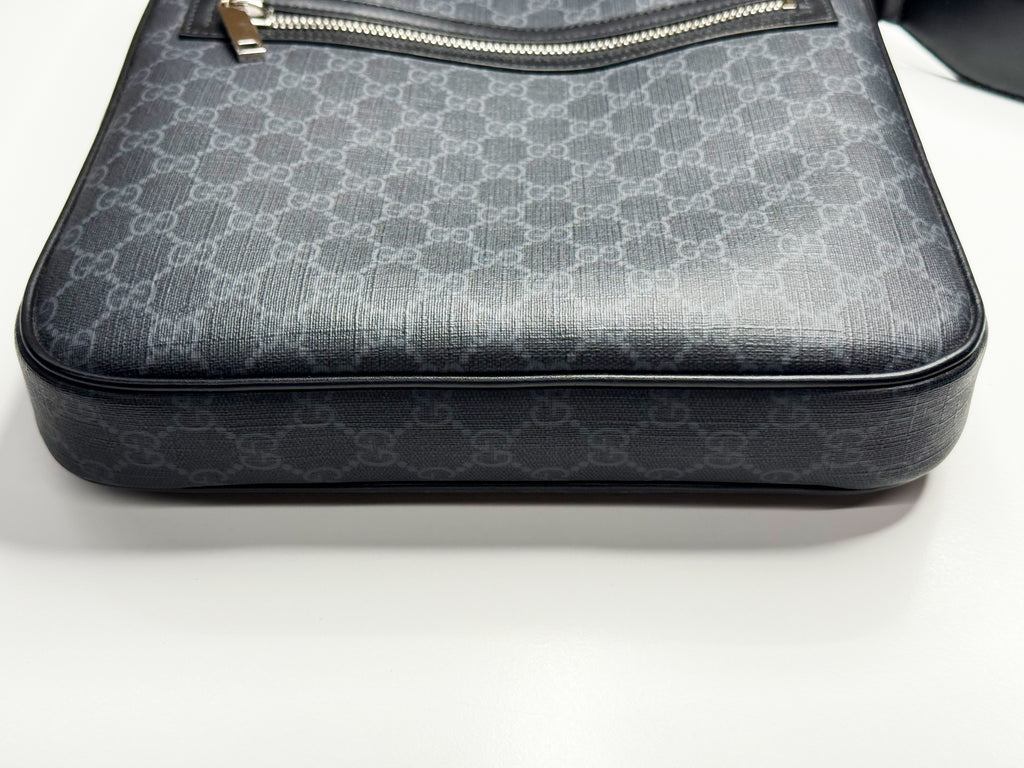 Gucci GG Black Medium Messenger Bag