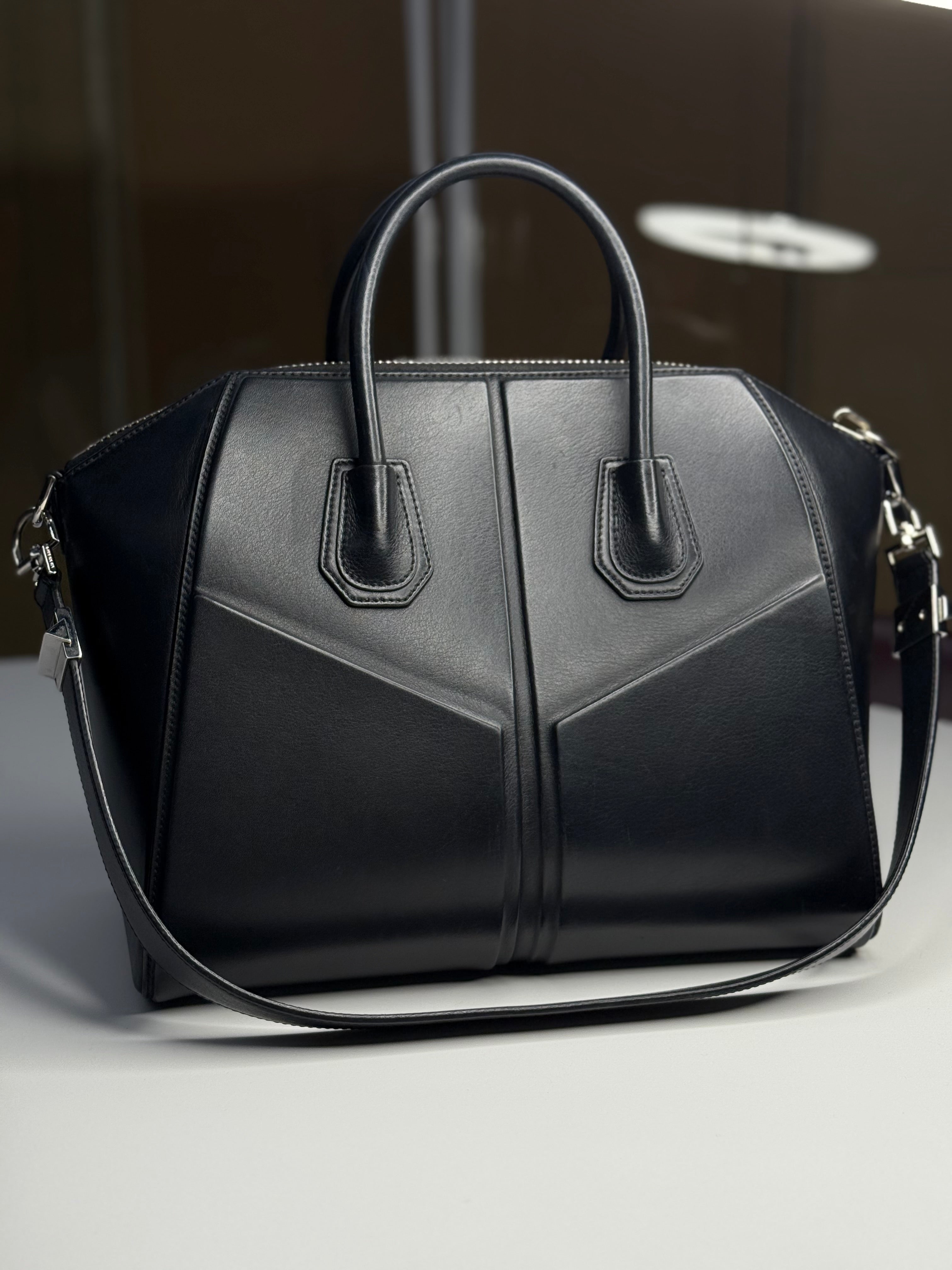 Givenchy Antigona Medium Bag – Black