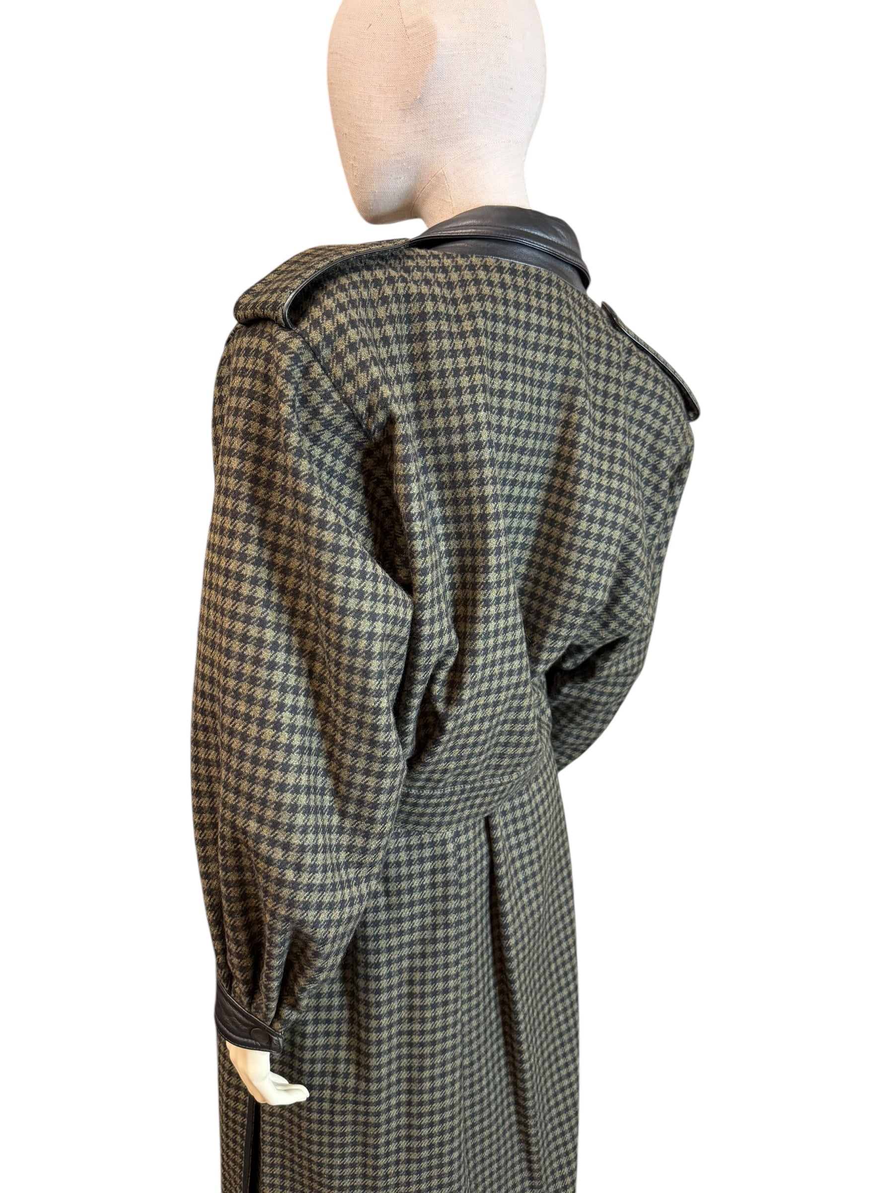 ESCADA VINTAGE WOOL-CASHMERE SET – JACKET & SKIRT – MADE IN WESTERN GERMANY – SIZE 38/40