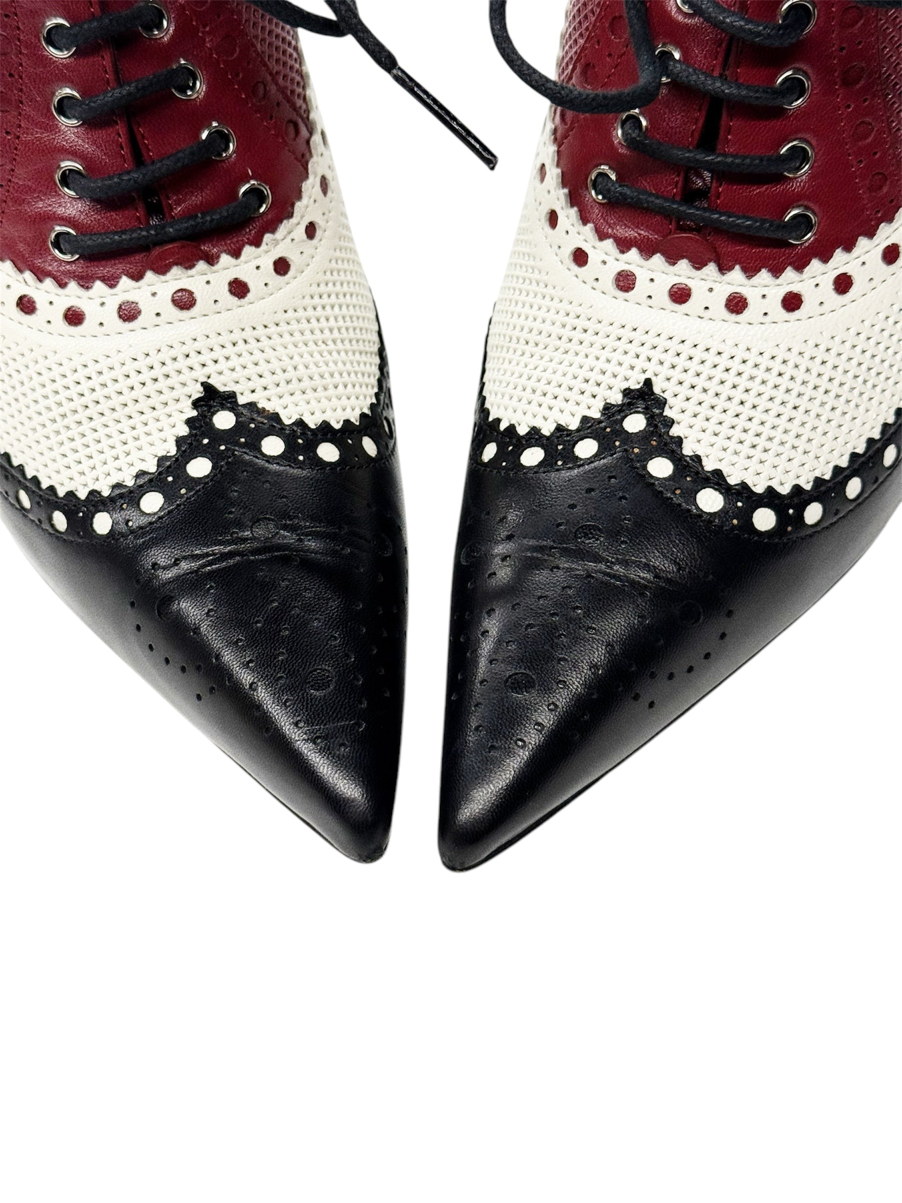 GUCCI Lace-Up Oxford Heels