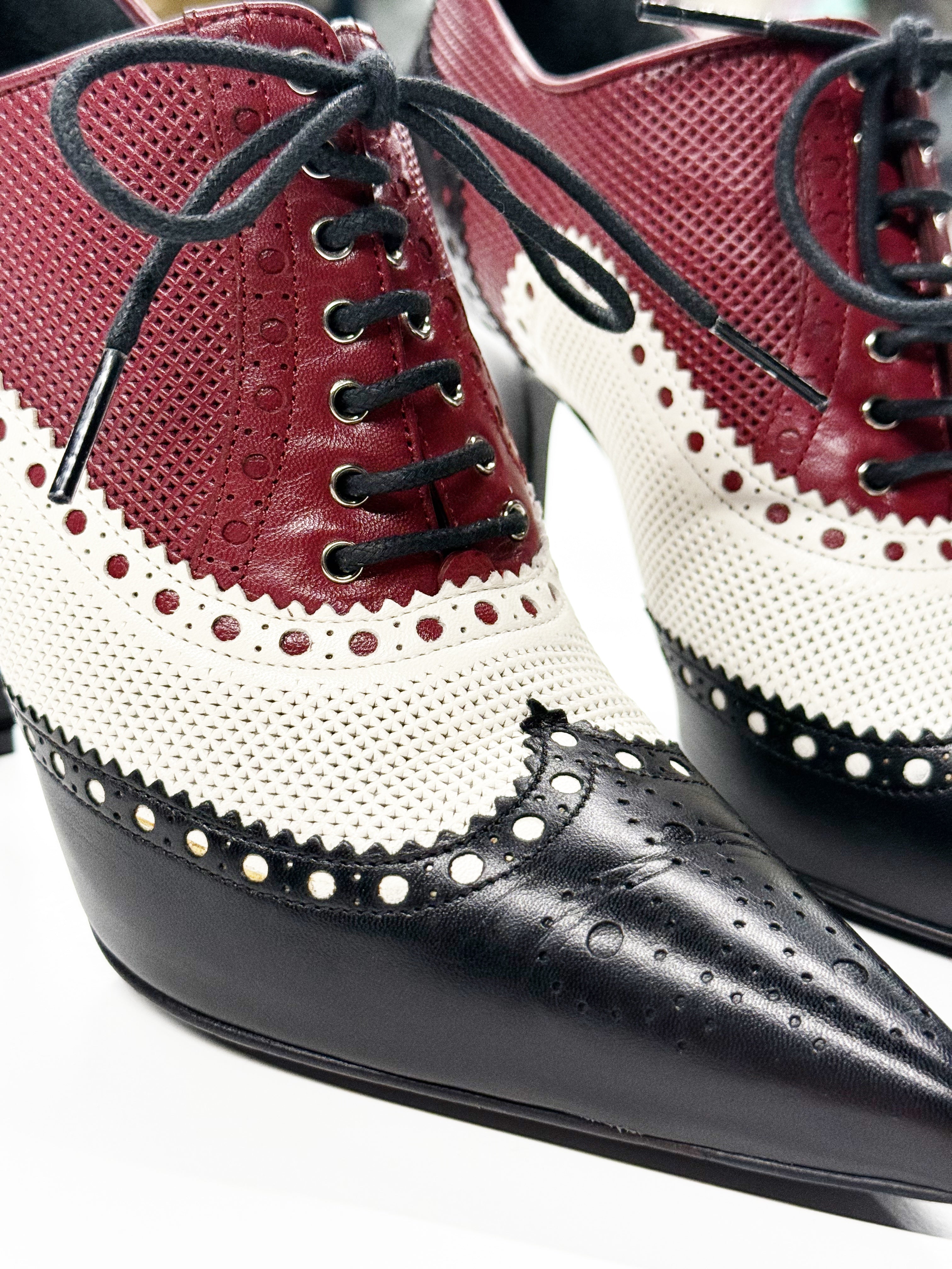 GUCCI Lace-Up Oxford Heels