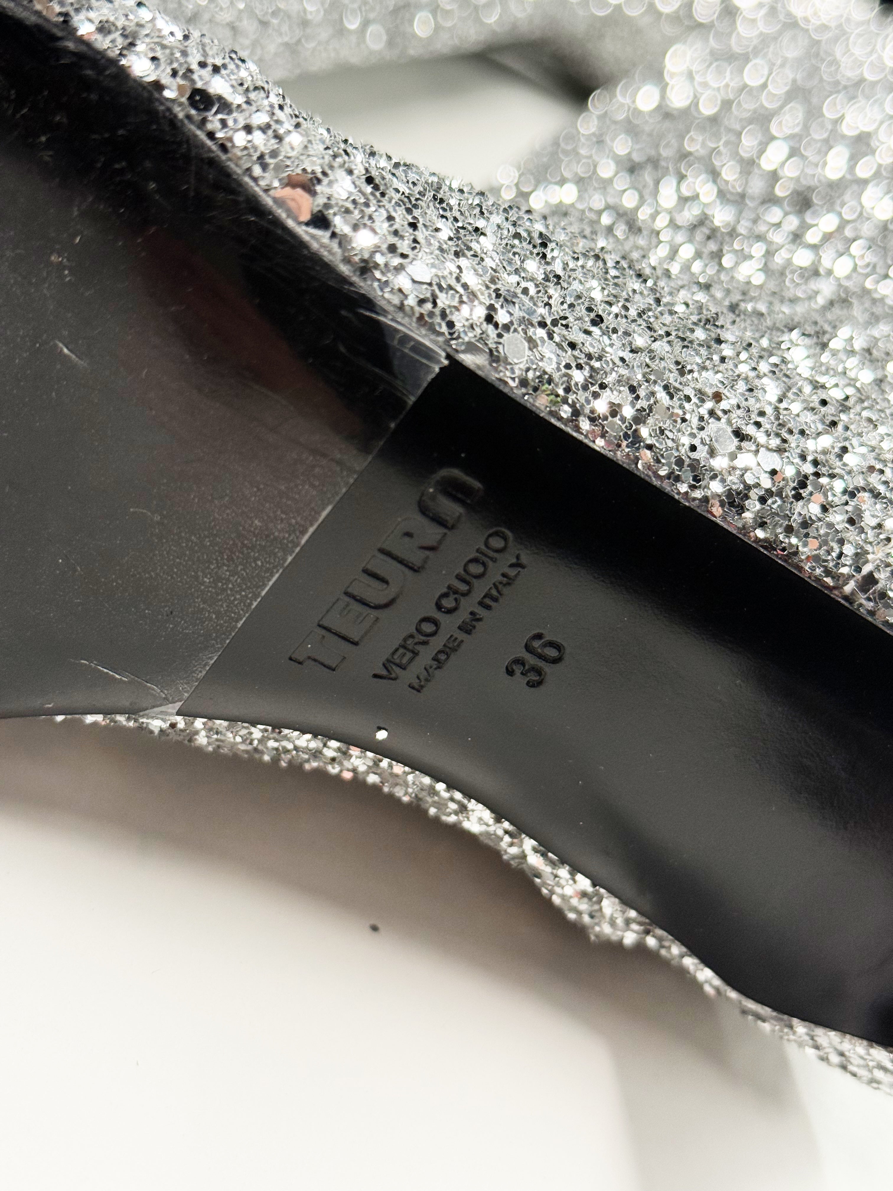 Teurn Silver Glitter Boots