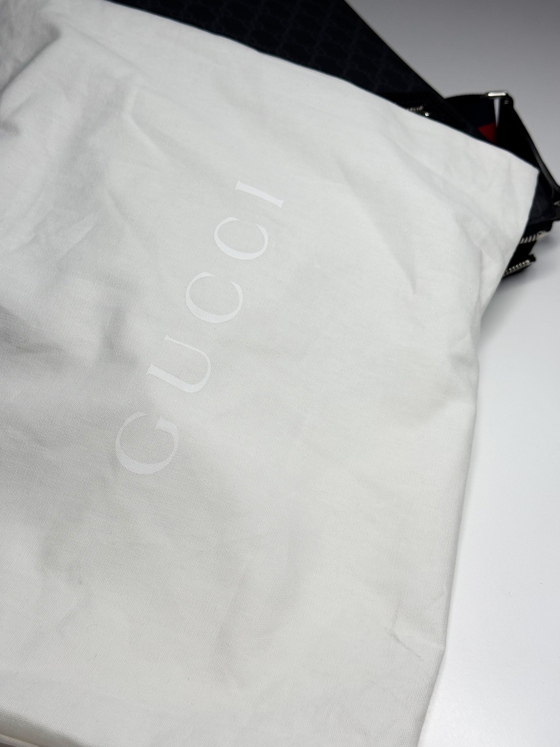 Gucci GG Black Medium Messenger Bag