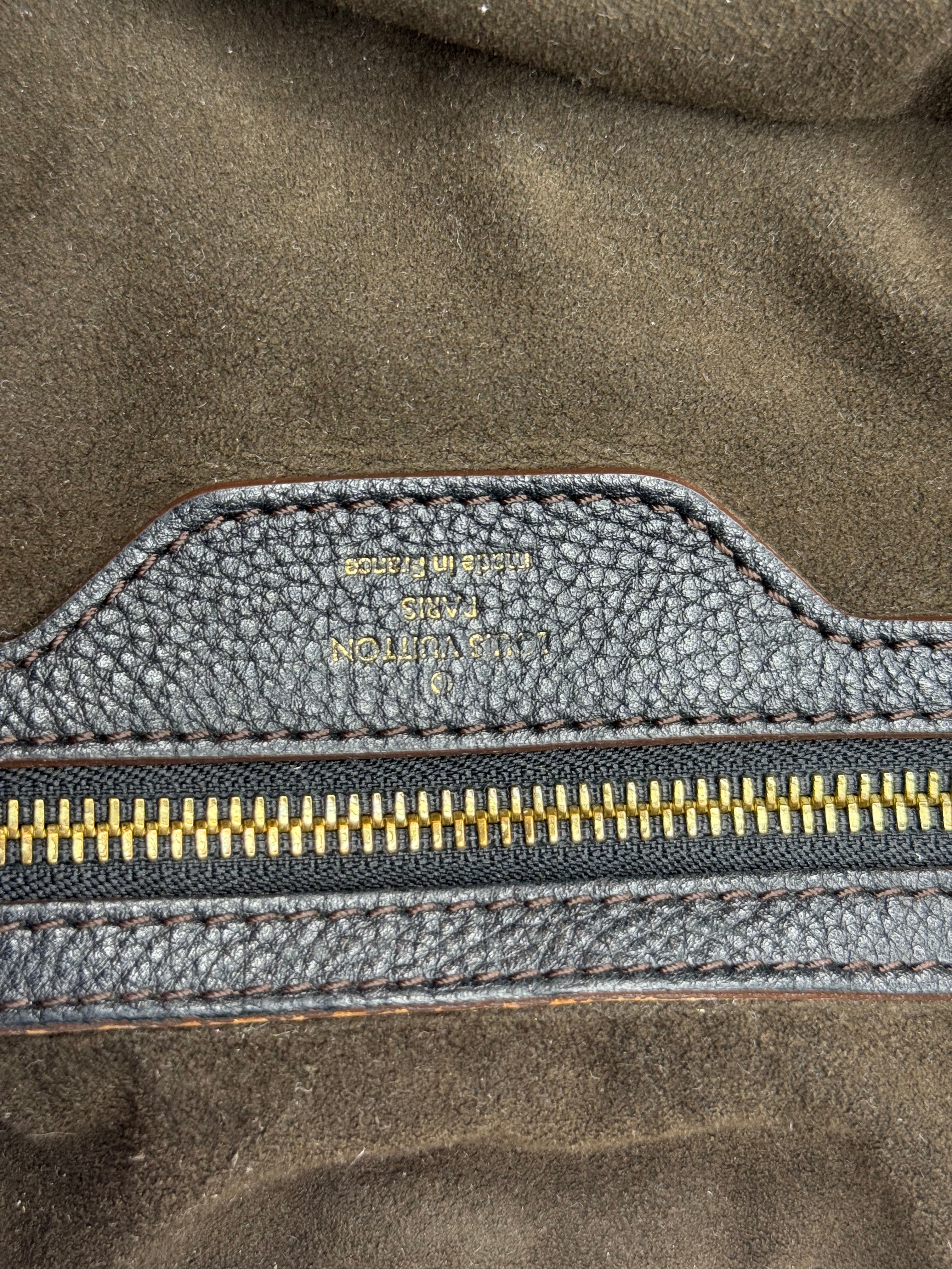 Louis Vuitton Mahina L Hobo Bag in Black Leather