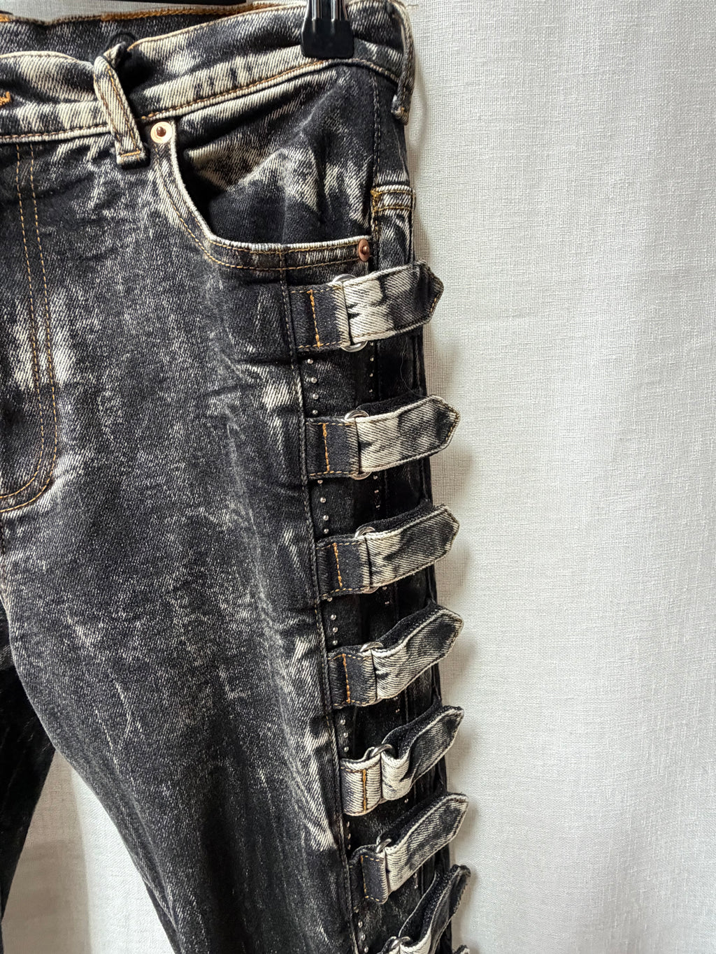 Gucci SS19 Runway Marble-Wash Buckle Skinny Jeans