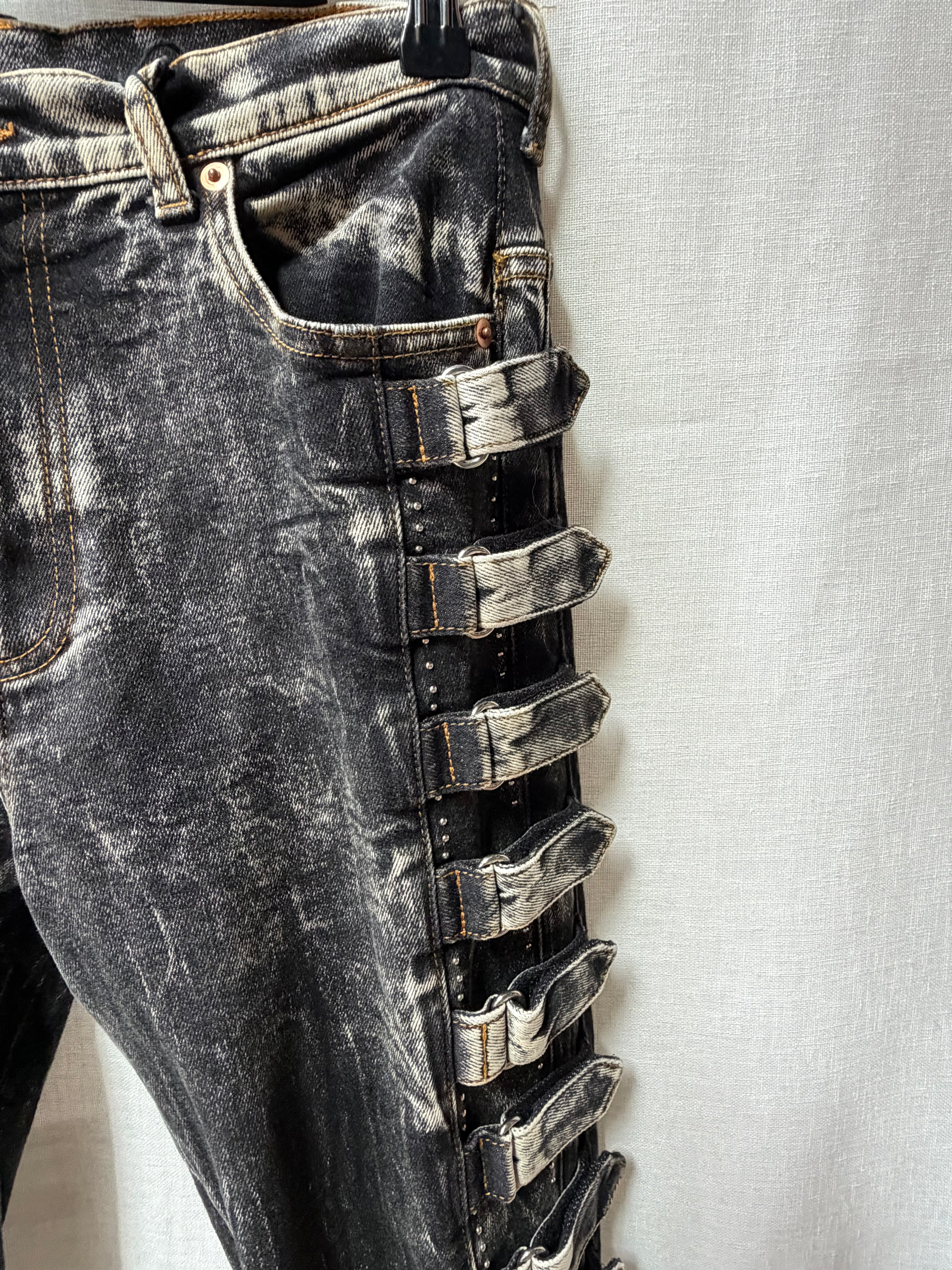 Gucci SS19 Runway Marble-Wash Buckle Skinny Jeans