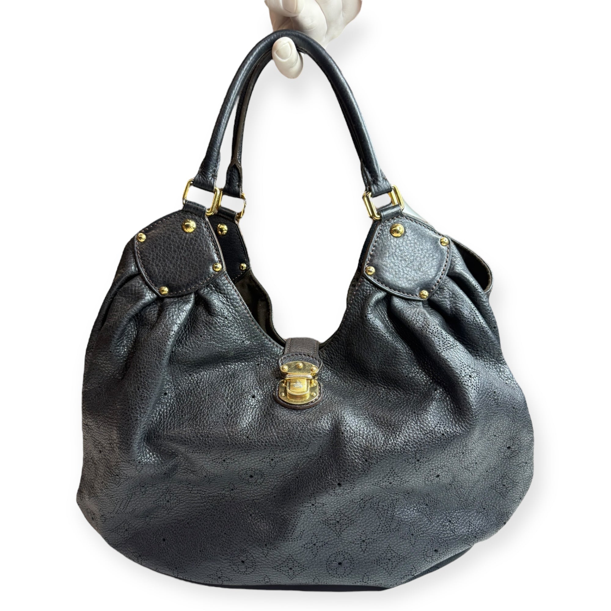 Louis Vuitton Mahina L Hobo Bag in Black Leather