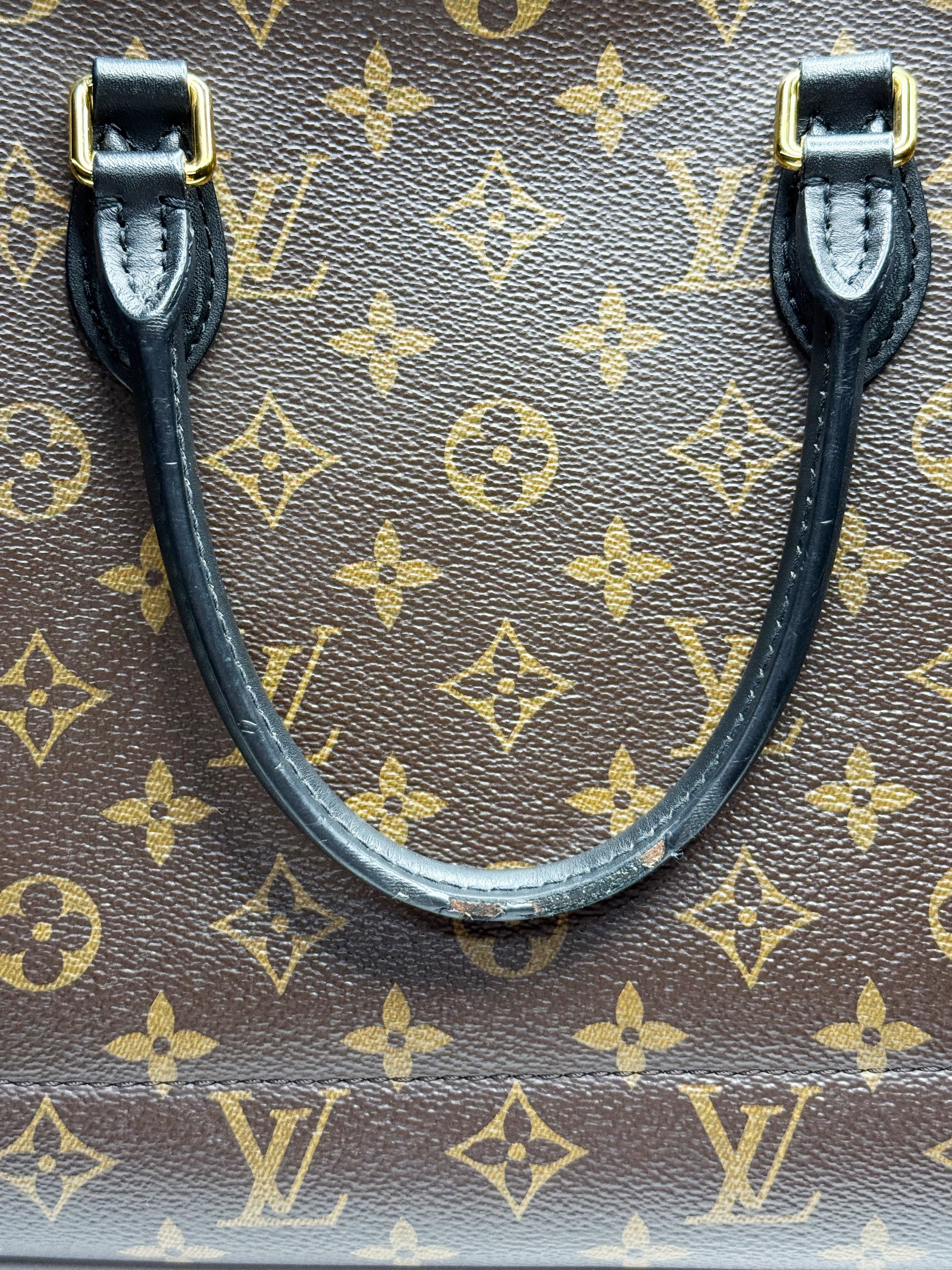 LOUIS VUITTON 
Monogram Flower Tote Black