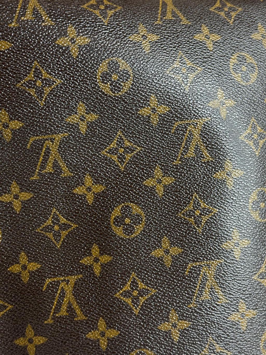 Louis Vuitton
Musette Tango leather handbag