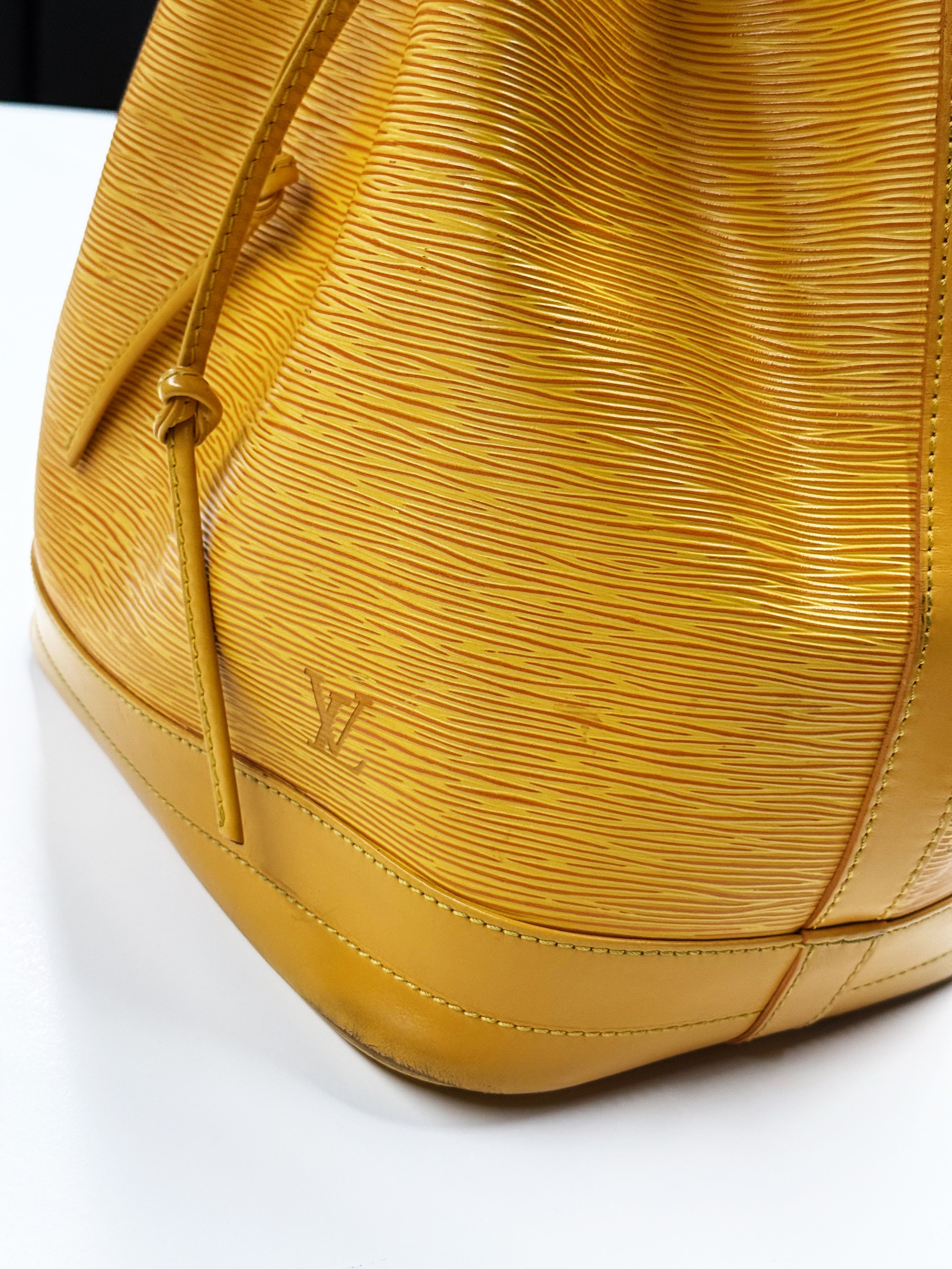 Louis Vuitton Noé Epi Leather Bucket Bag