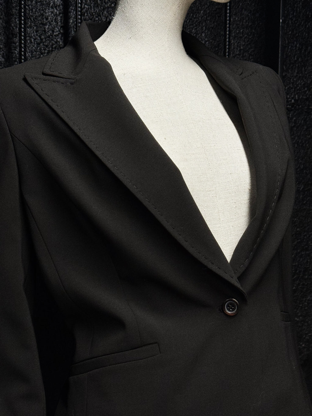 Elie Tahari Tailored Wool-Blend Blaze