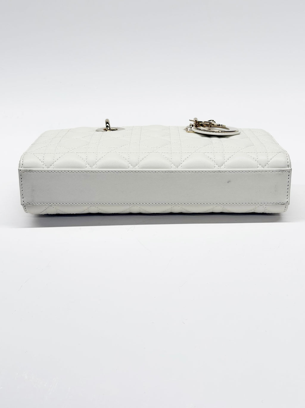 Christian Dior Lady Dior Medium – White Cannage Lambskin, Gold Hardware