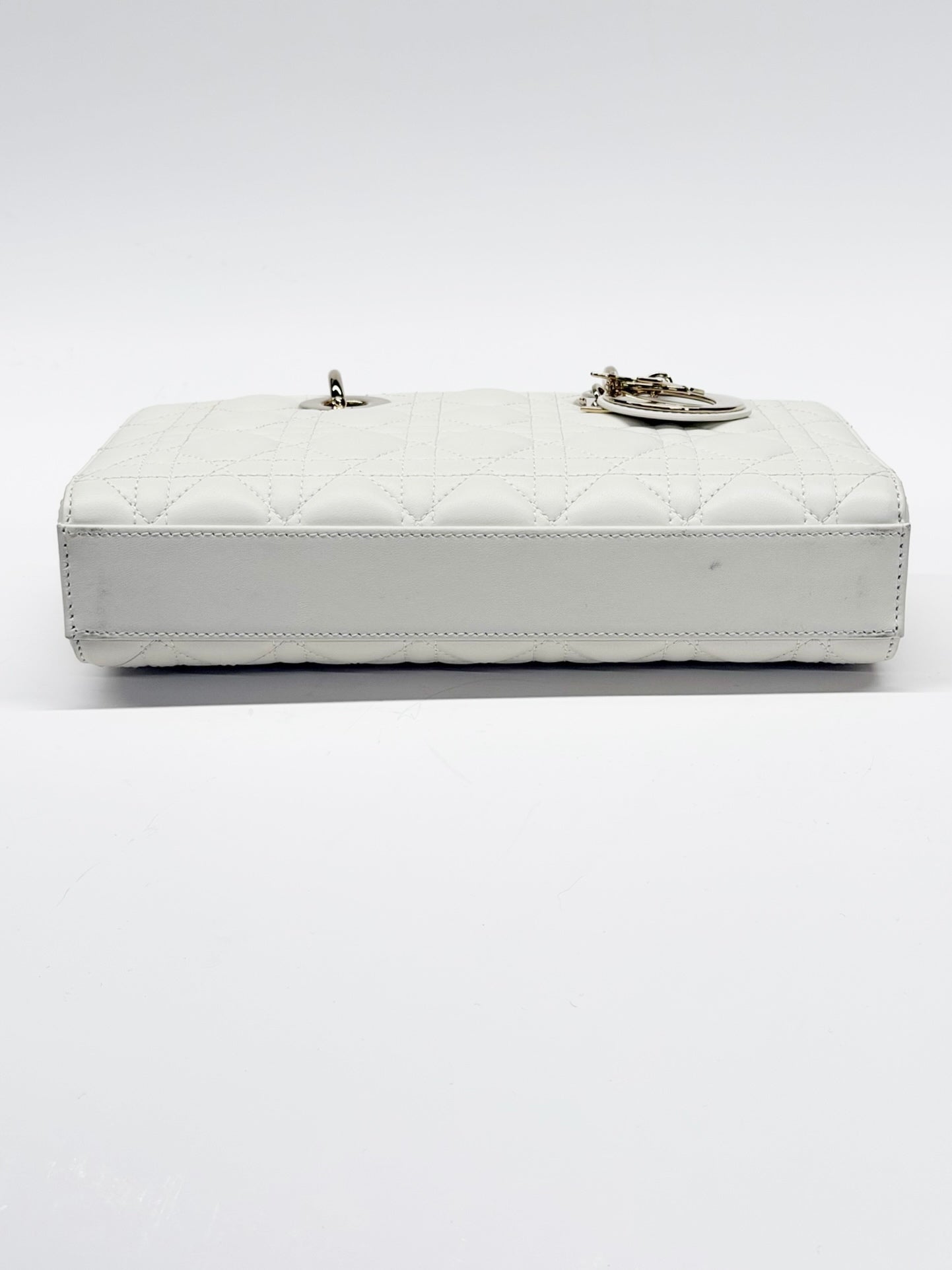 Christian Dior Lady Dior Medium – White Cannage Lambskin, Gold Hardware