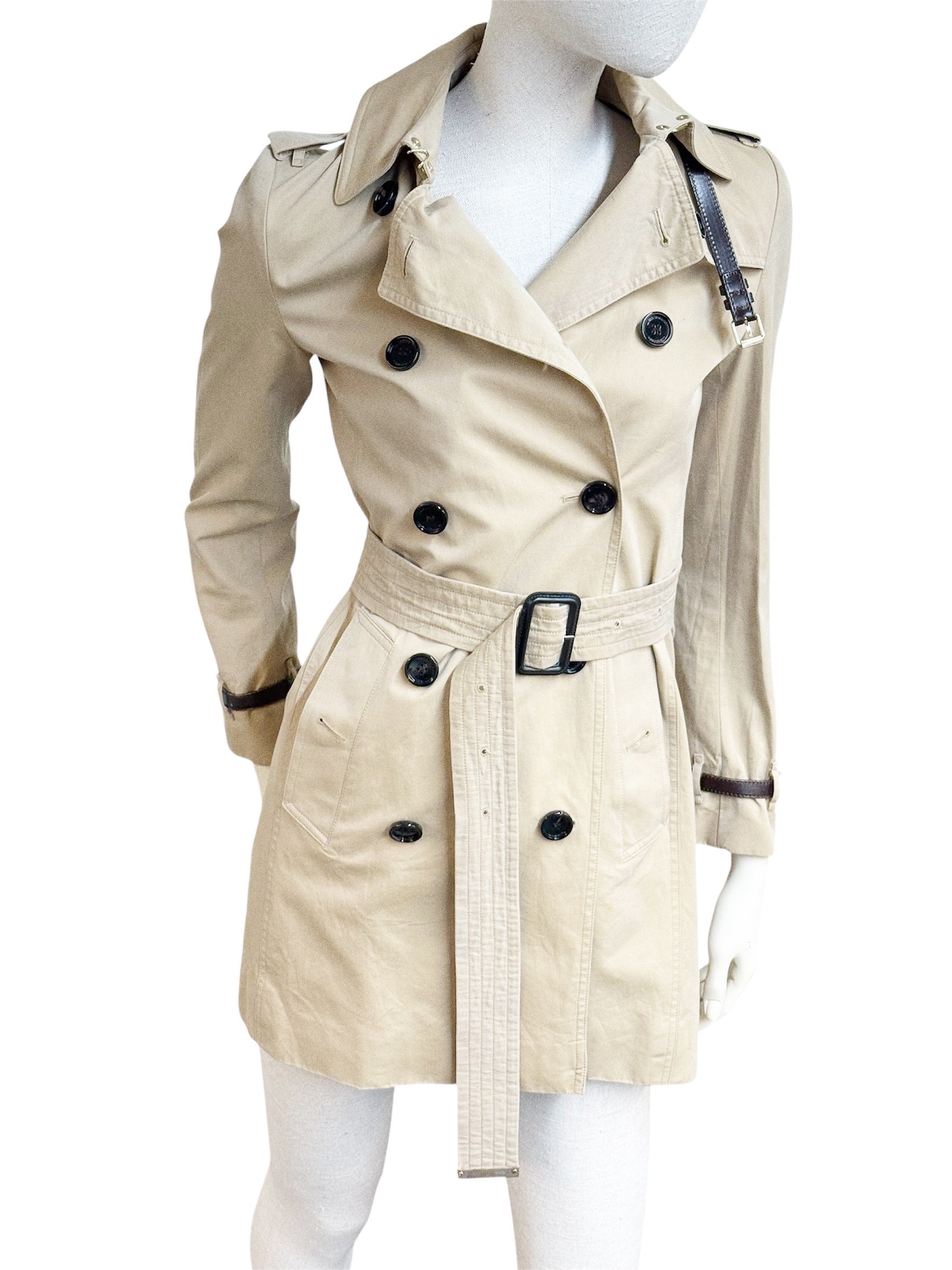 BURBERRY LONDON SHORT TRENCH COAT