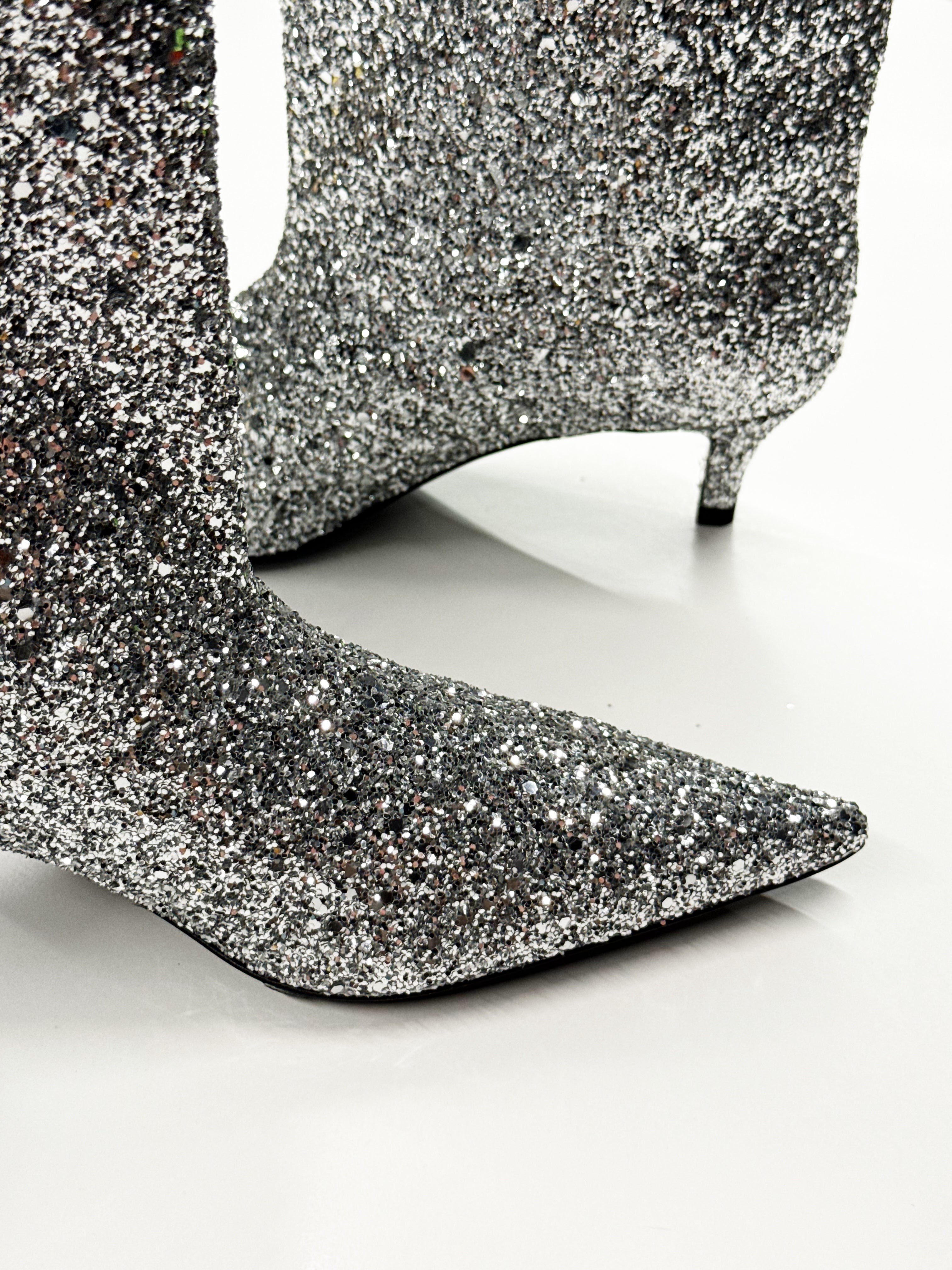 Teurn Silver Glitter Boots