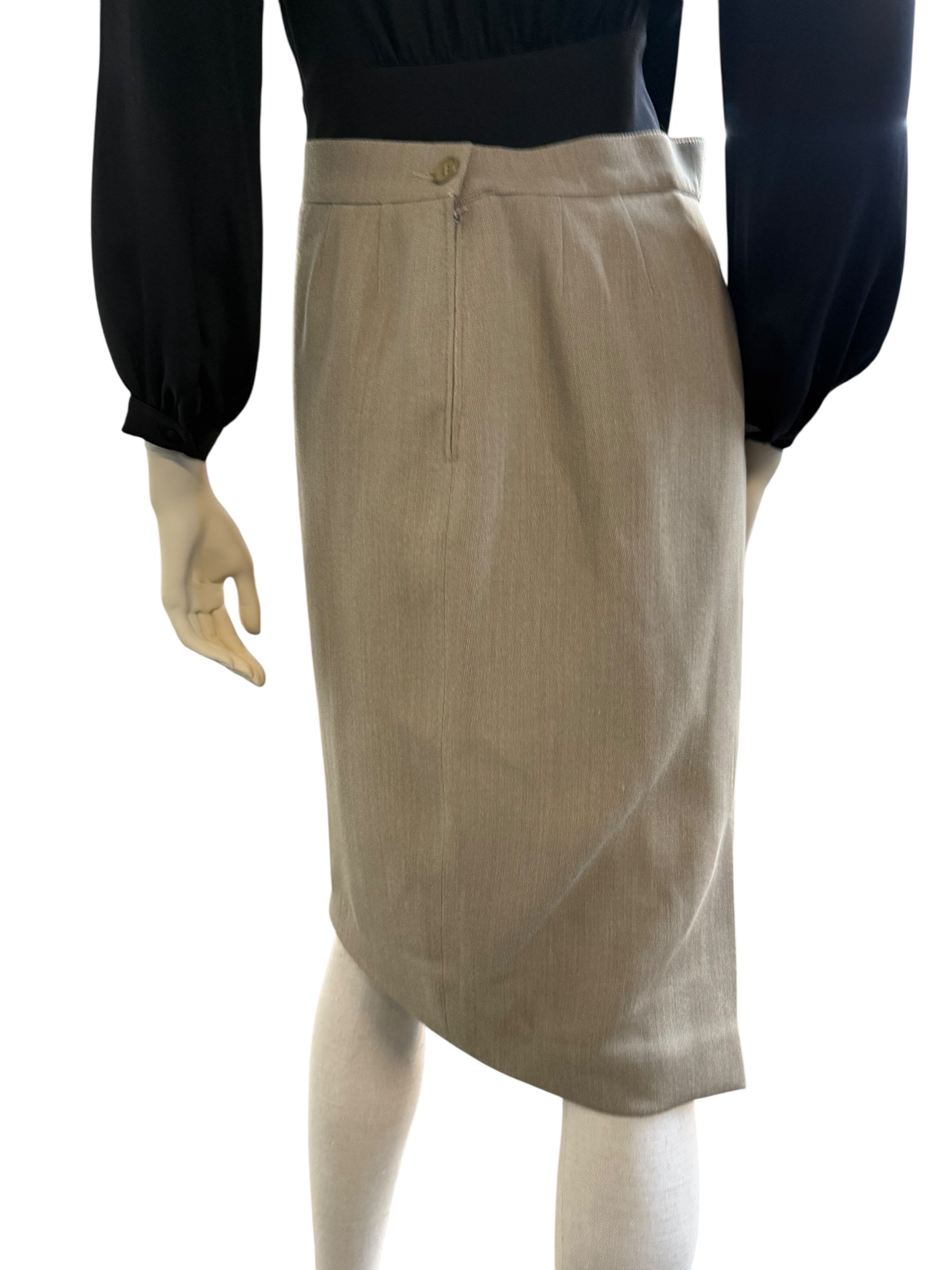 YVES SAINT LAURENT VARIATION BEIGE WOOL SUI - EU 40