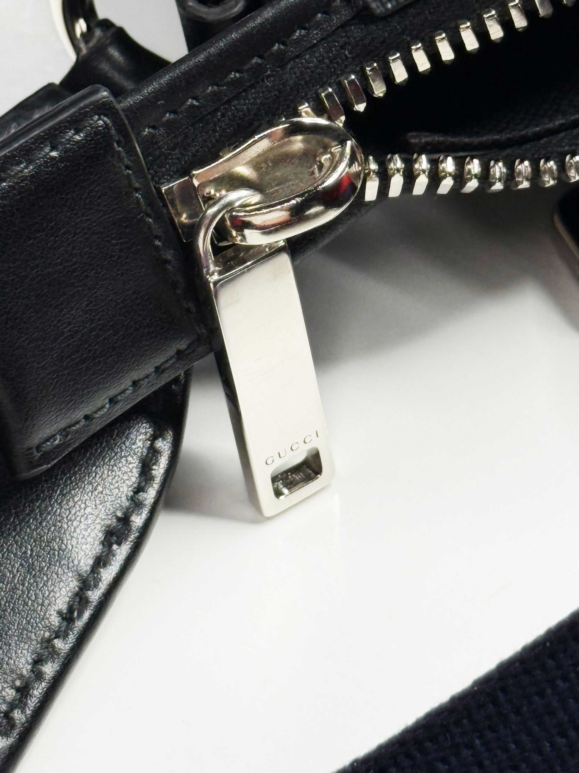 Gucci GG Black Medium Messenger Bag