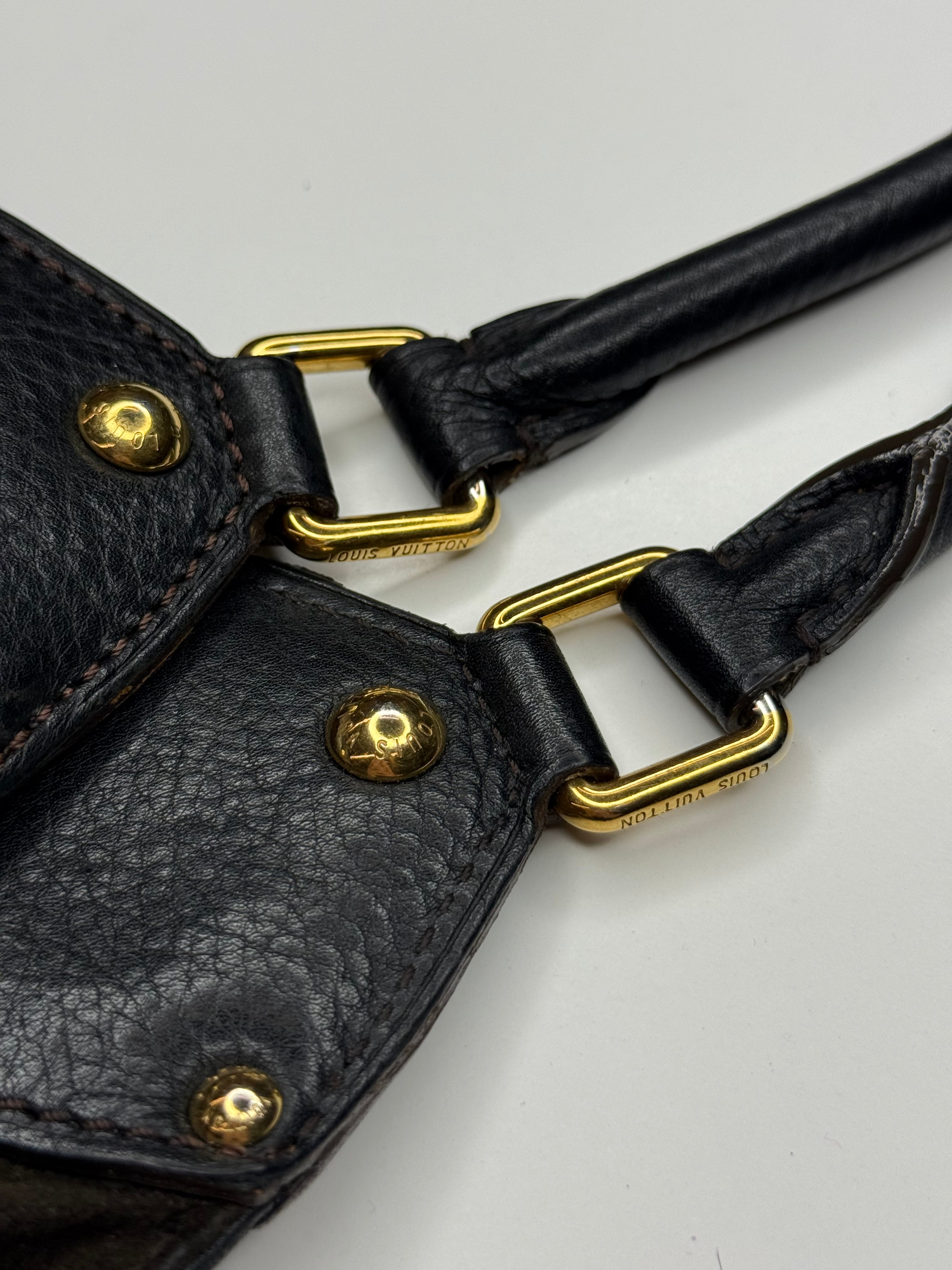 Louis Vuitton Mahina L Hobo Bag in Black Leather