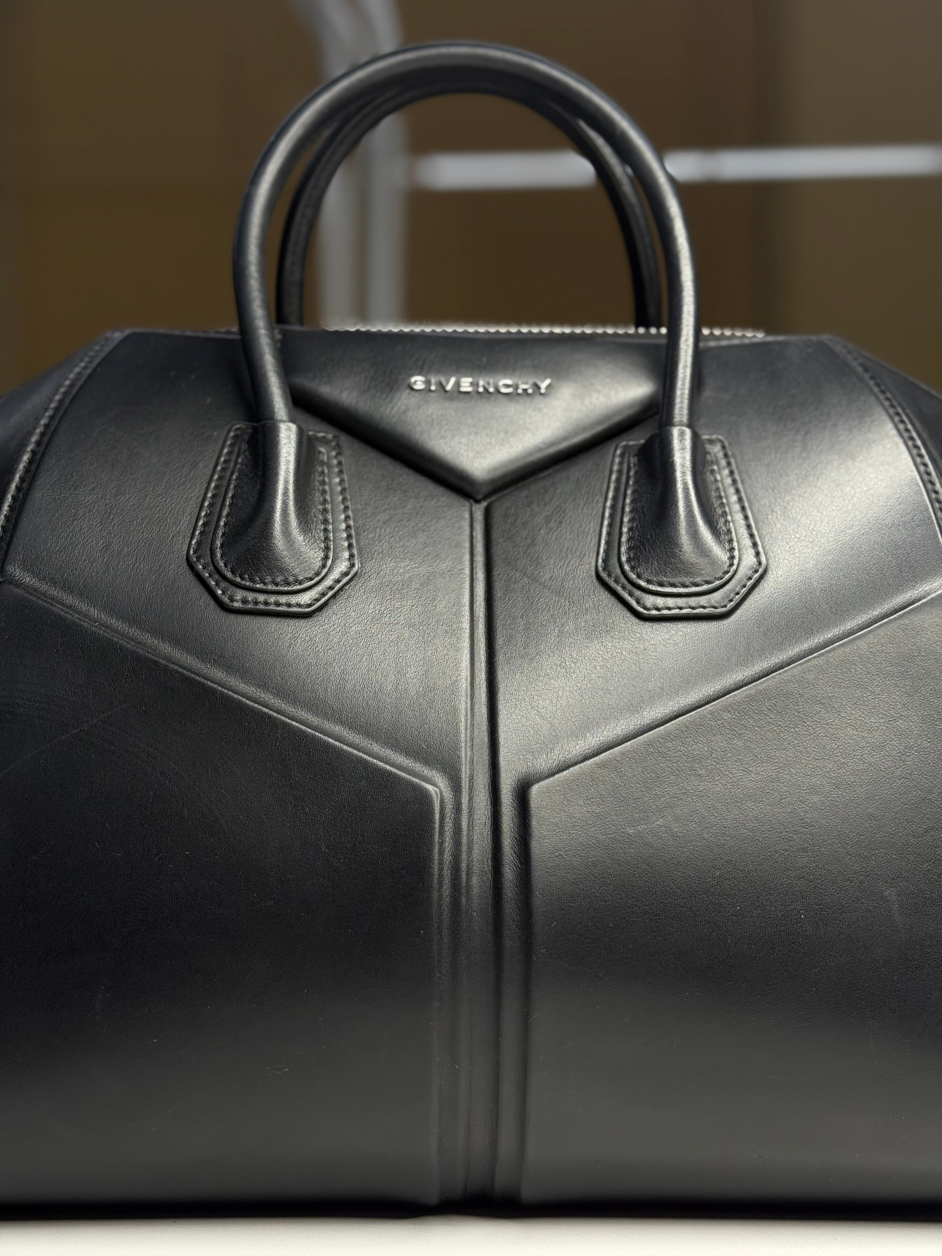 Givenchy Antigona Medium Bag – Black