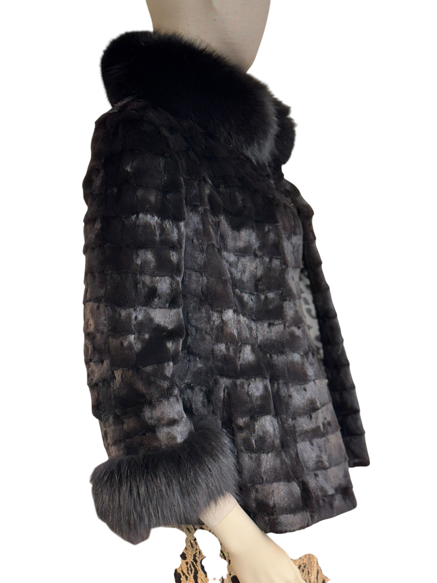 Møller Black Fur Jacket - S