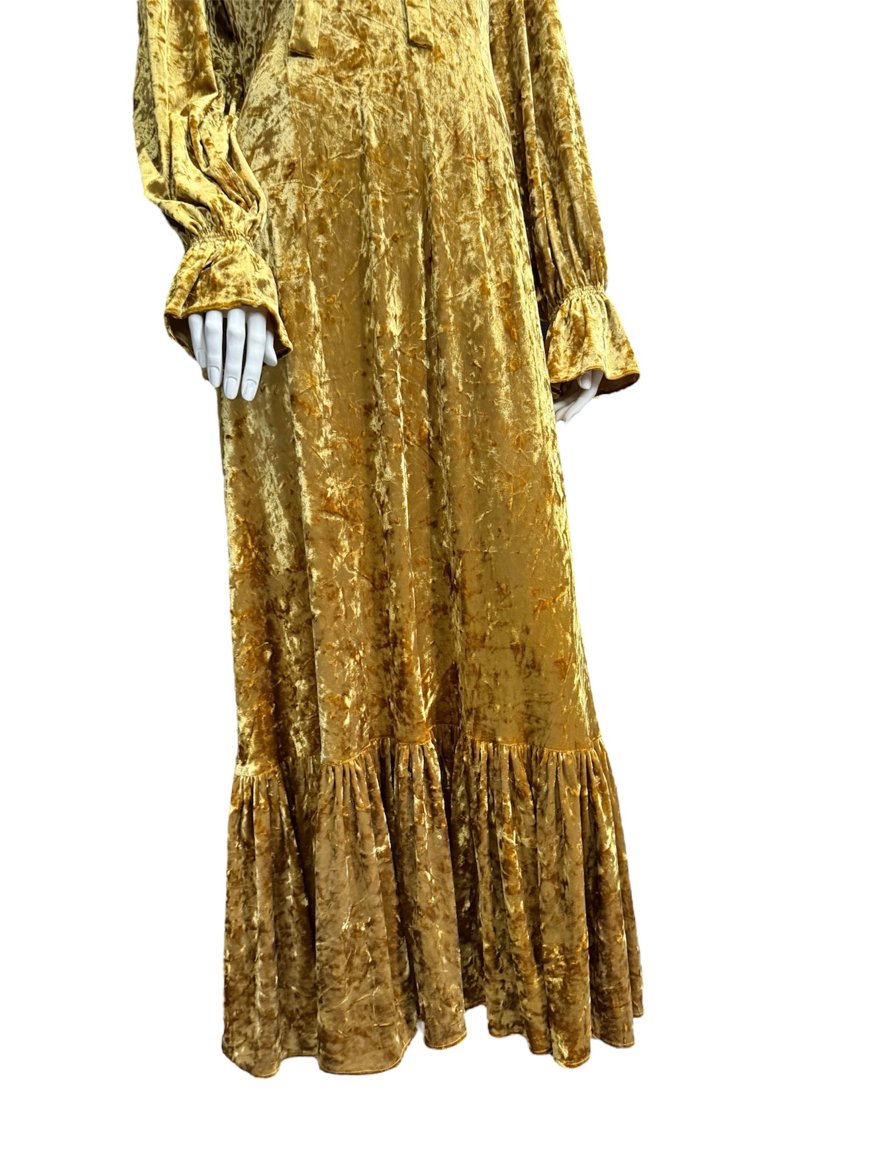 Velvet Maxi Dress by Atelier Runmarker