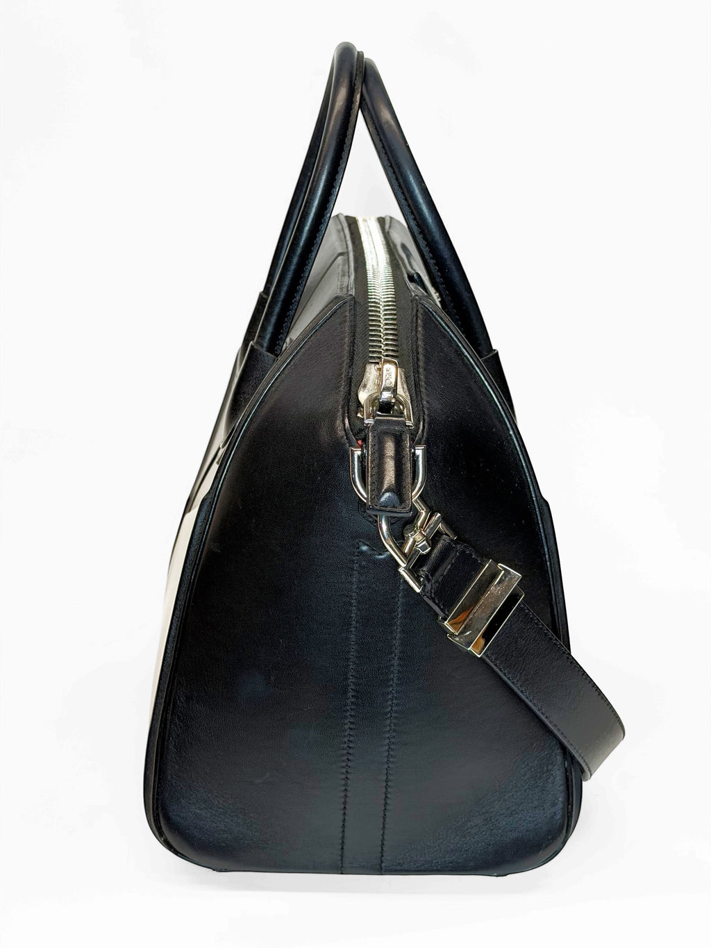 GIVENCHY Antigona Medium Black Smooth Leather Top Handle Bag