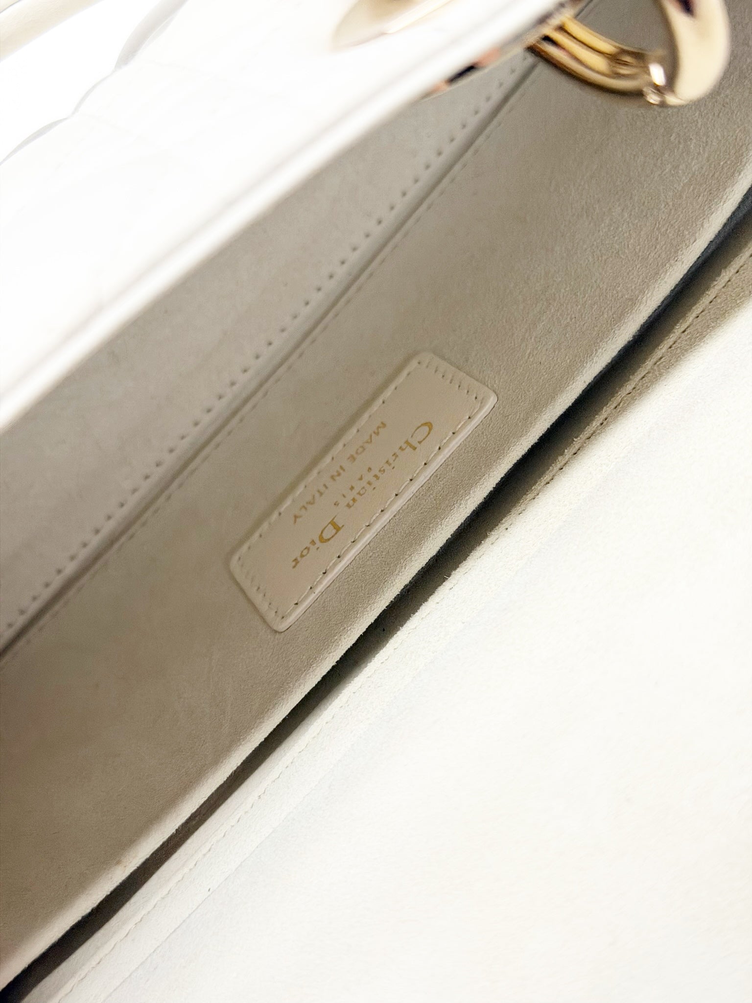 Christian Dior Lady Dior Medium – White Cannage Lambskin, Gold Hardware