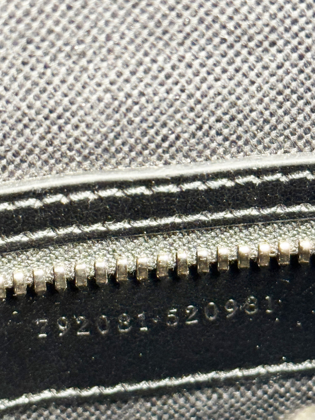 Gucci GG Black Medium Messenger Bag