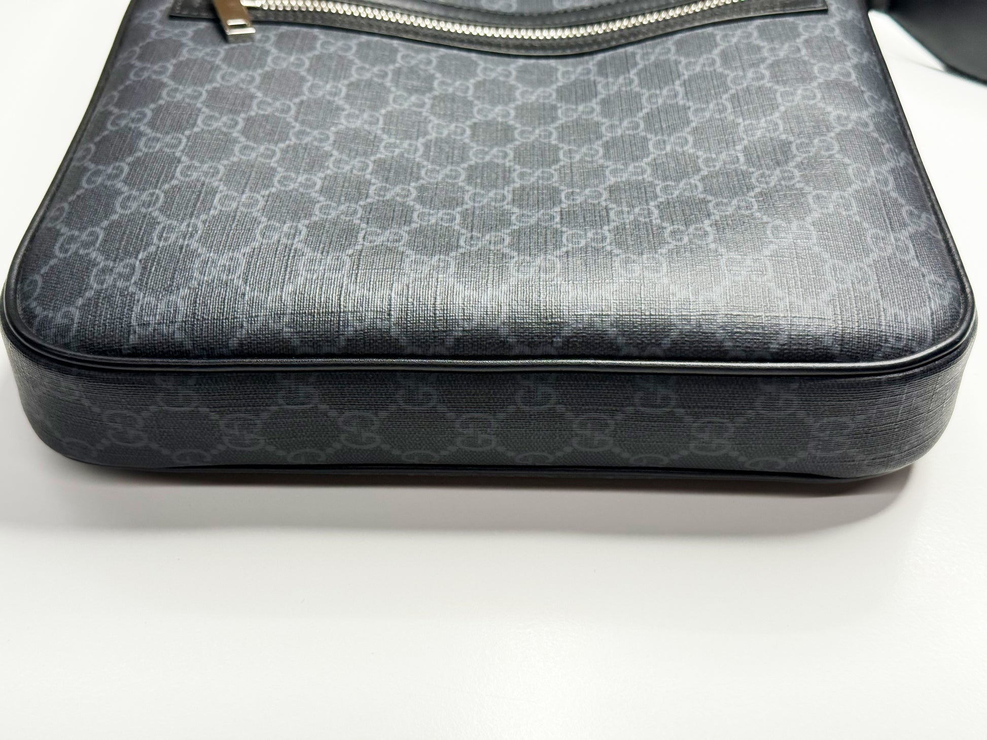Gucci GG Black Medium Messenger Bag