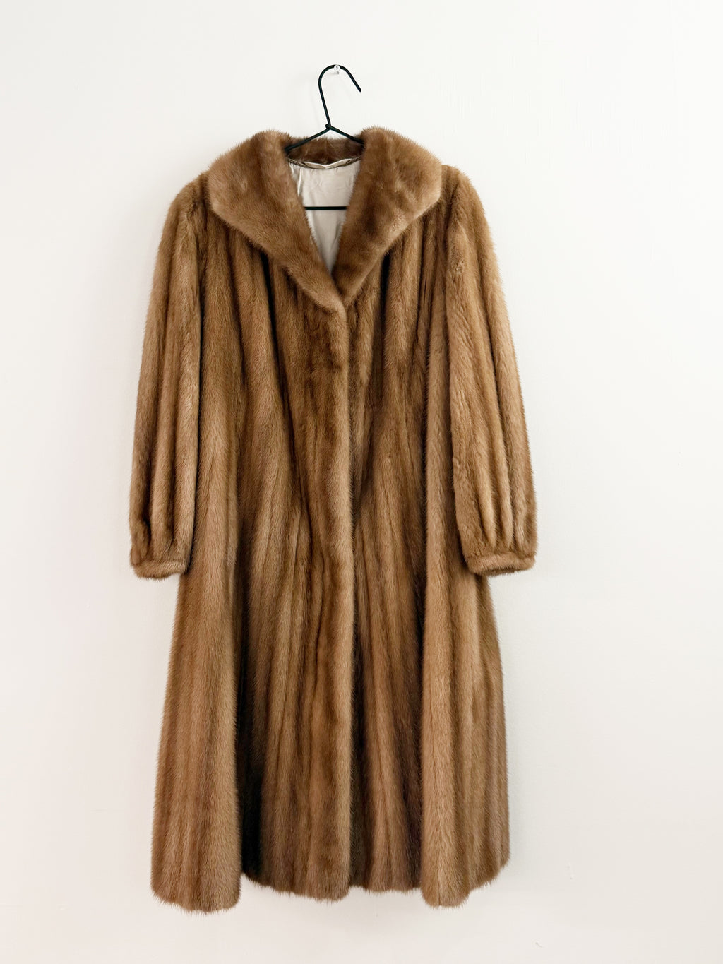Saga Mink Coat by Henry Thøllip Thoresen Oslo