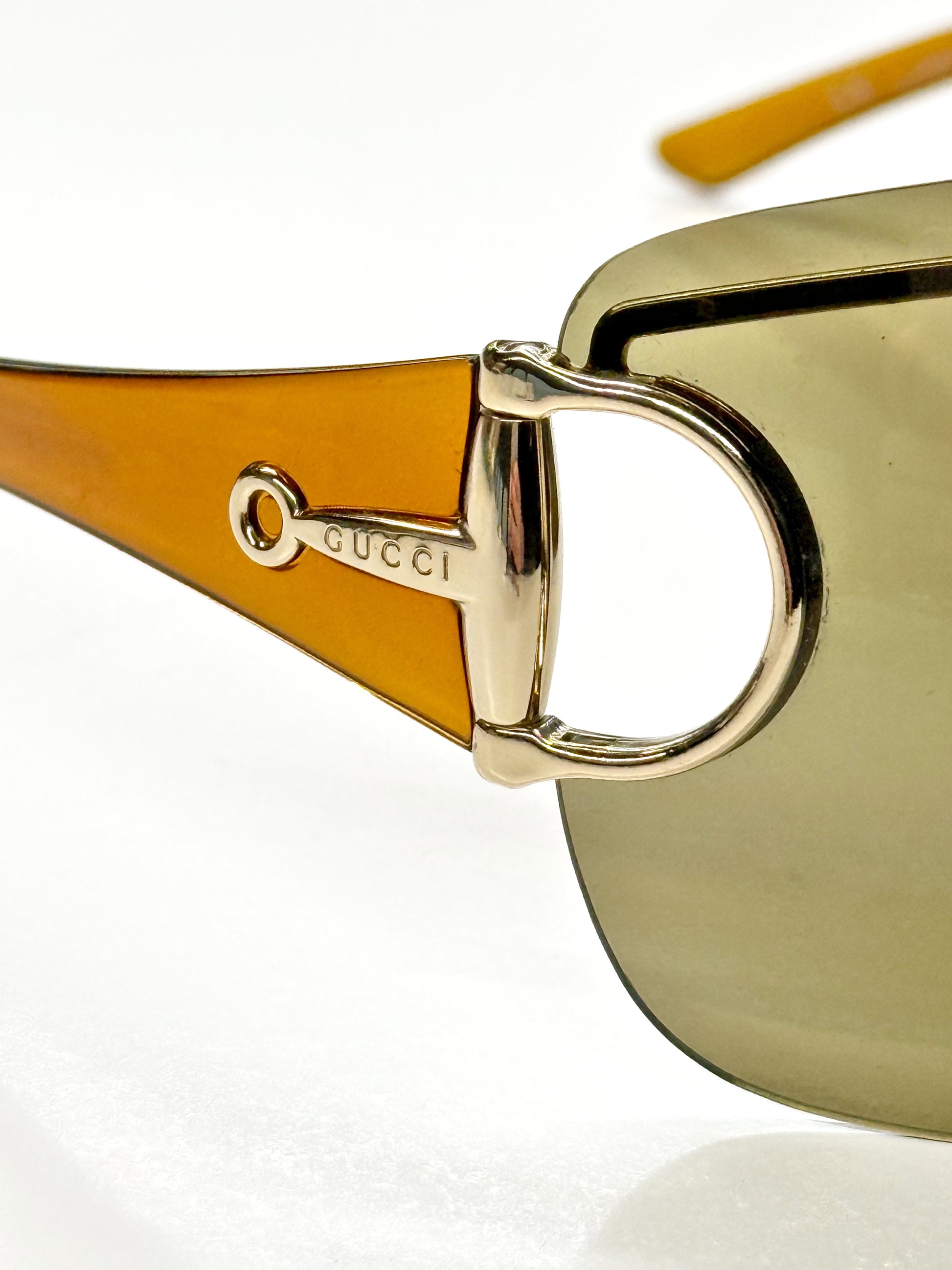 Gucci GG 2711/S Shield Sunglasses in Brown – Vintage Monogram Horsebit Design