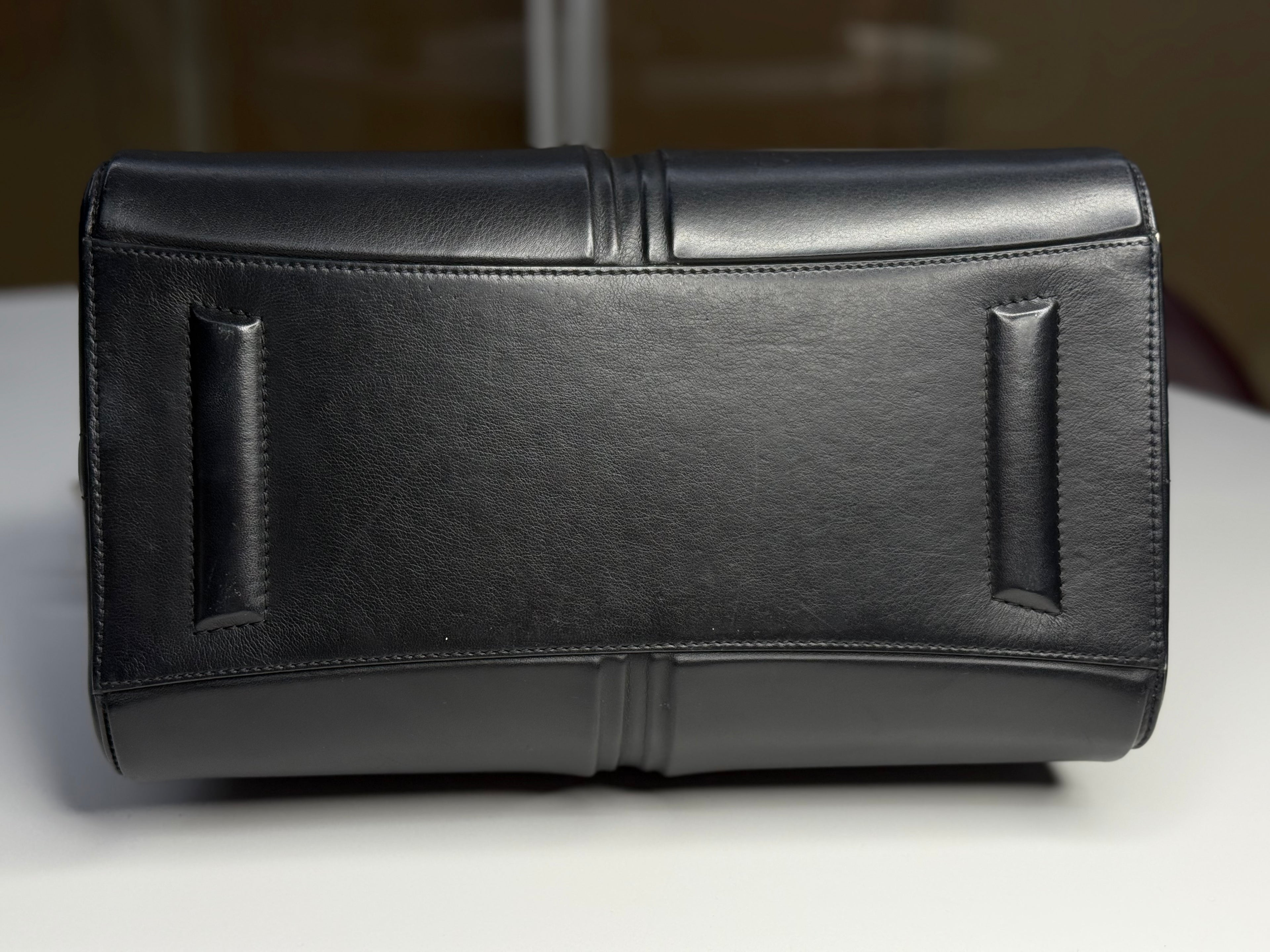 Givenchy Antigona Medium Bag – Black