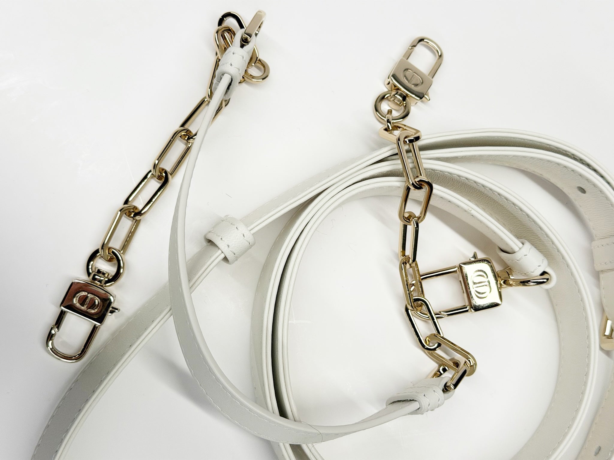 Christian Dior Lady Dior Medium – White Cannage Lambskin, Gold Hardware