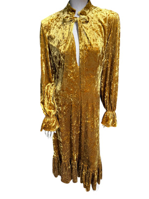 Velvet Maxi Dress by Atelier Runmarker