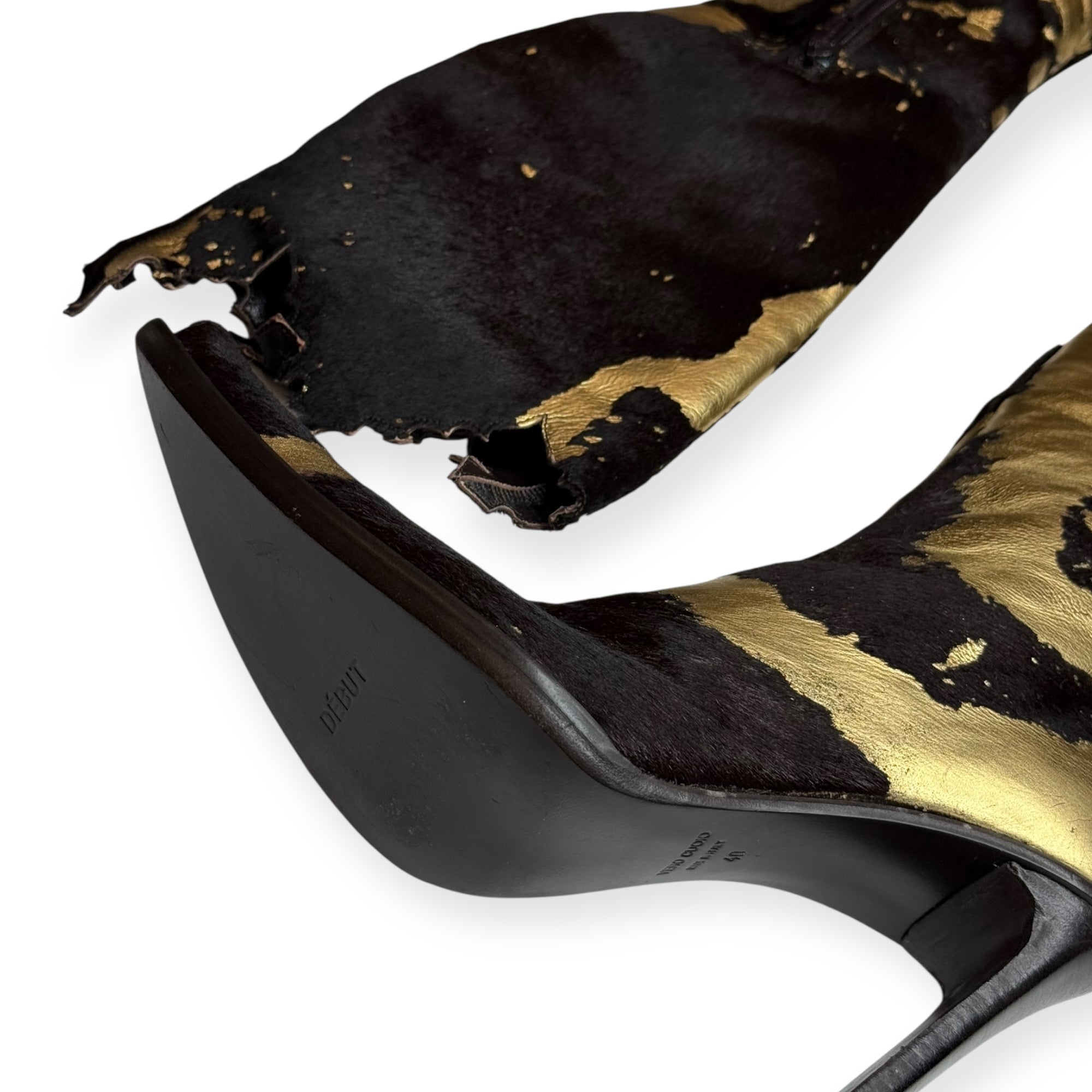 DÉBUT BLACK AND GOLD LEATHER BOOTS