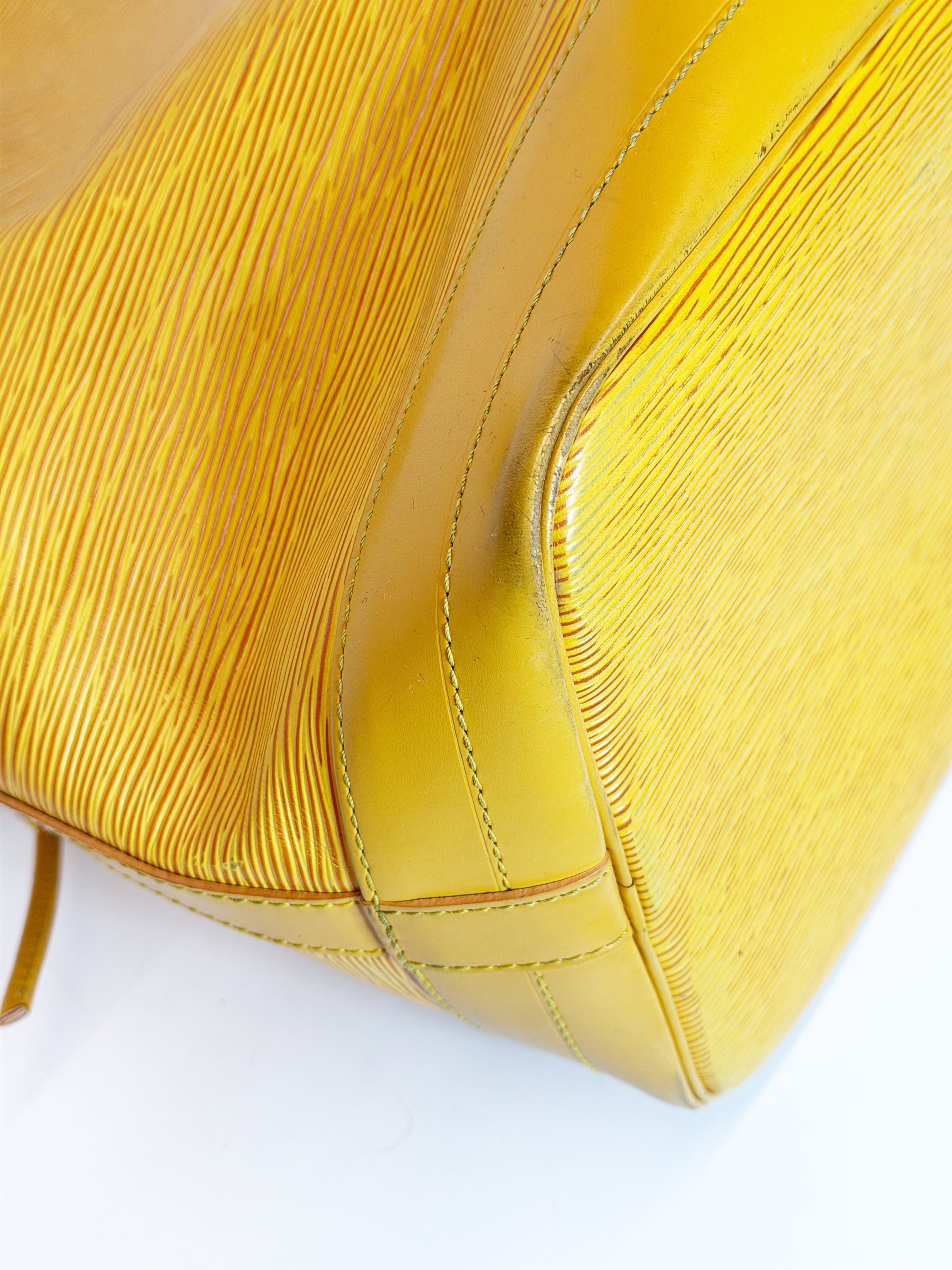 Louis Vuitton Noé Epi Leather Bucket Bag – Yellow