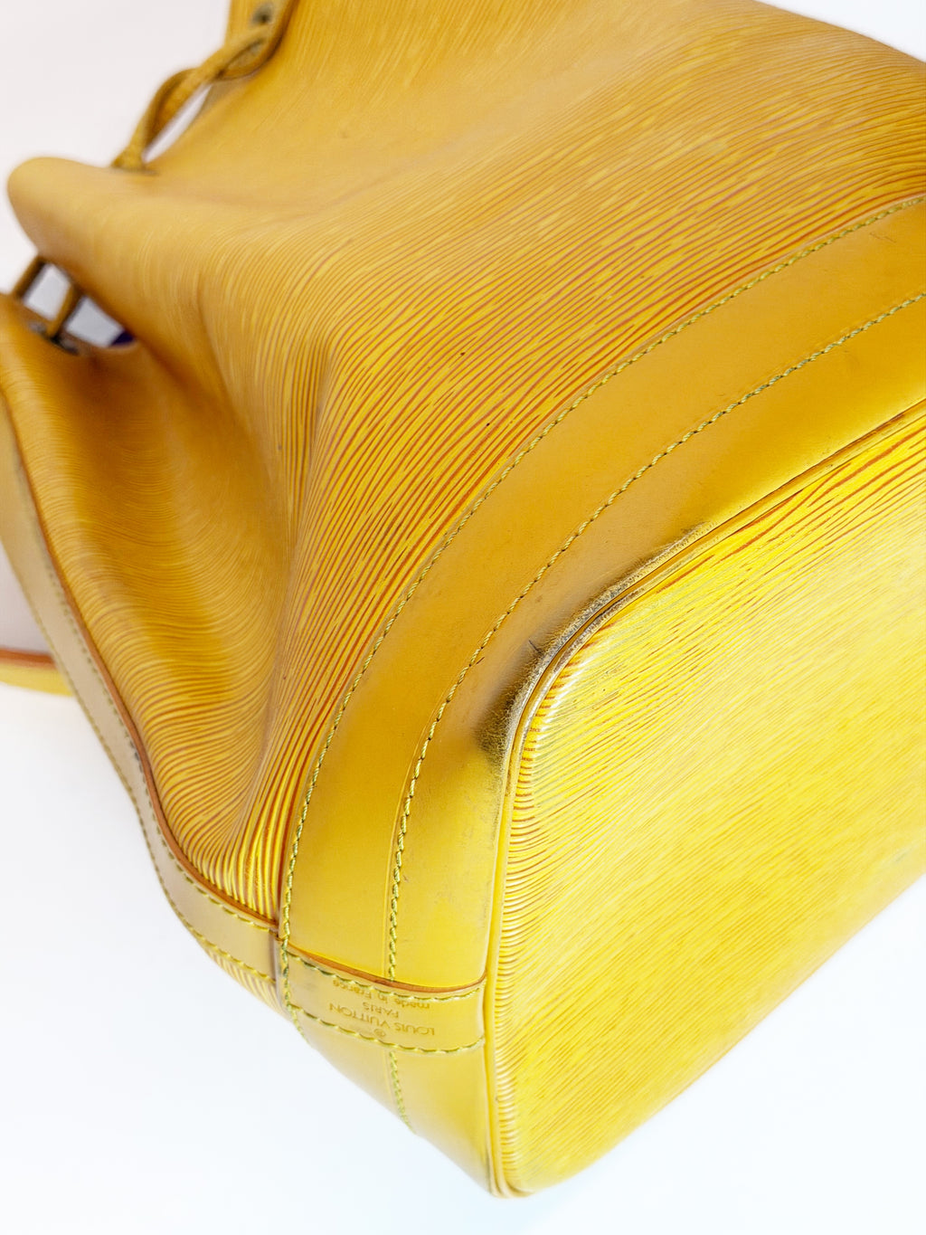 Louis Vuitton Noé Epi Leather Bucket Bag – Yellow